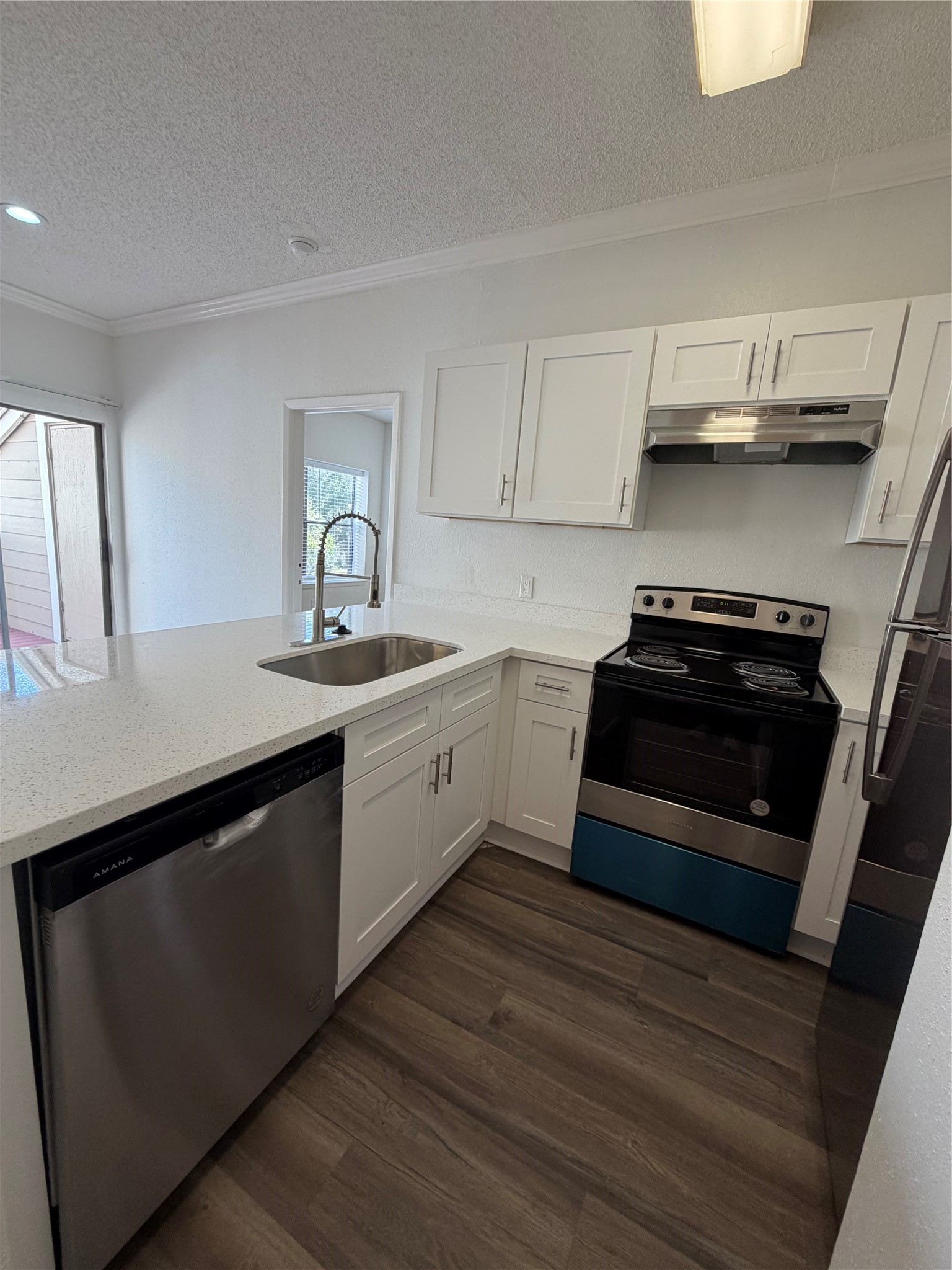 2710 Grants Lake Boulevard C4 Property Photo 3