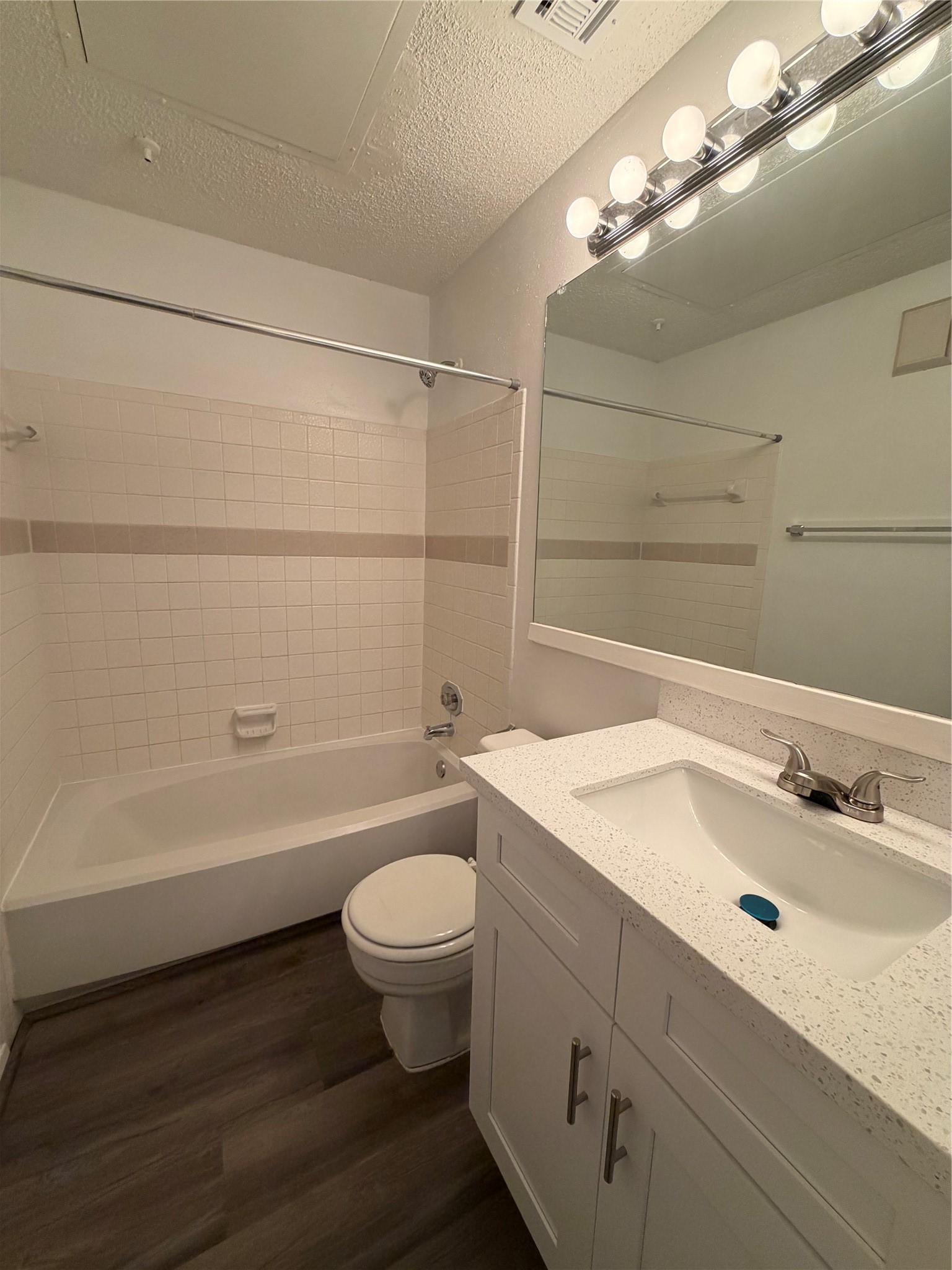 2710 Grants Lake Boulevard C4 Property Photo 10