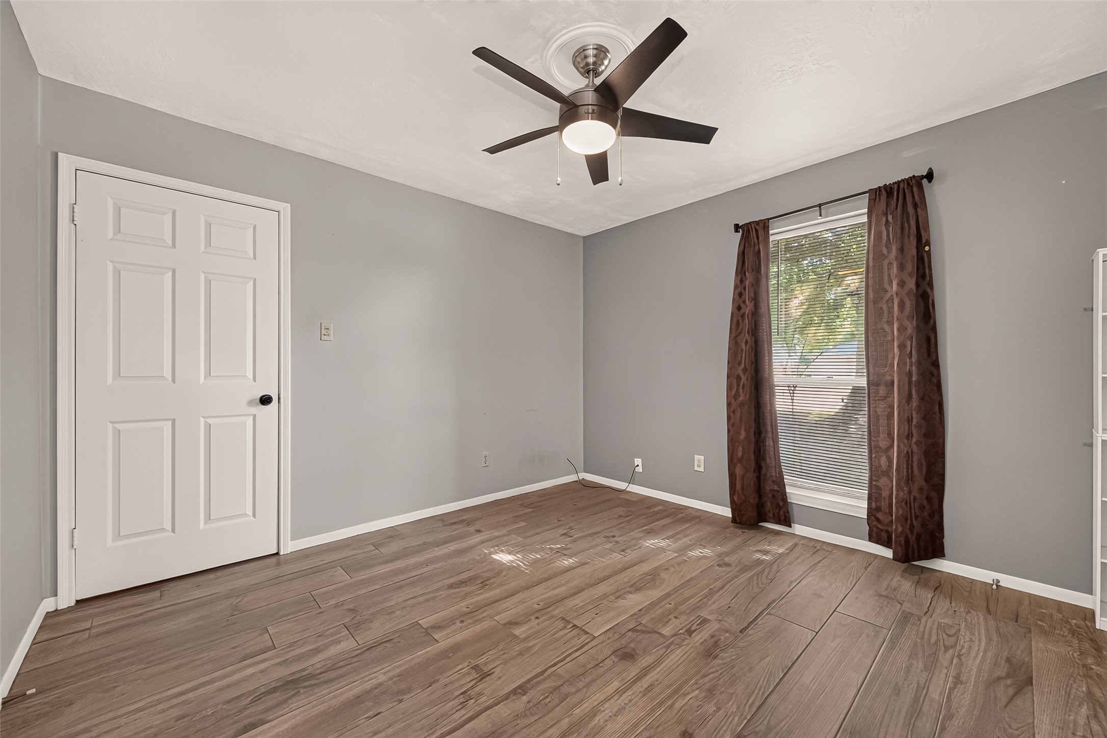 21719 Meadowhill Drive Property Photo 29