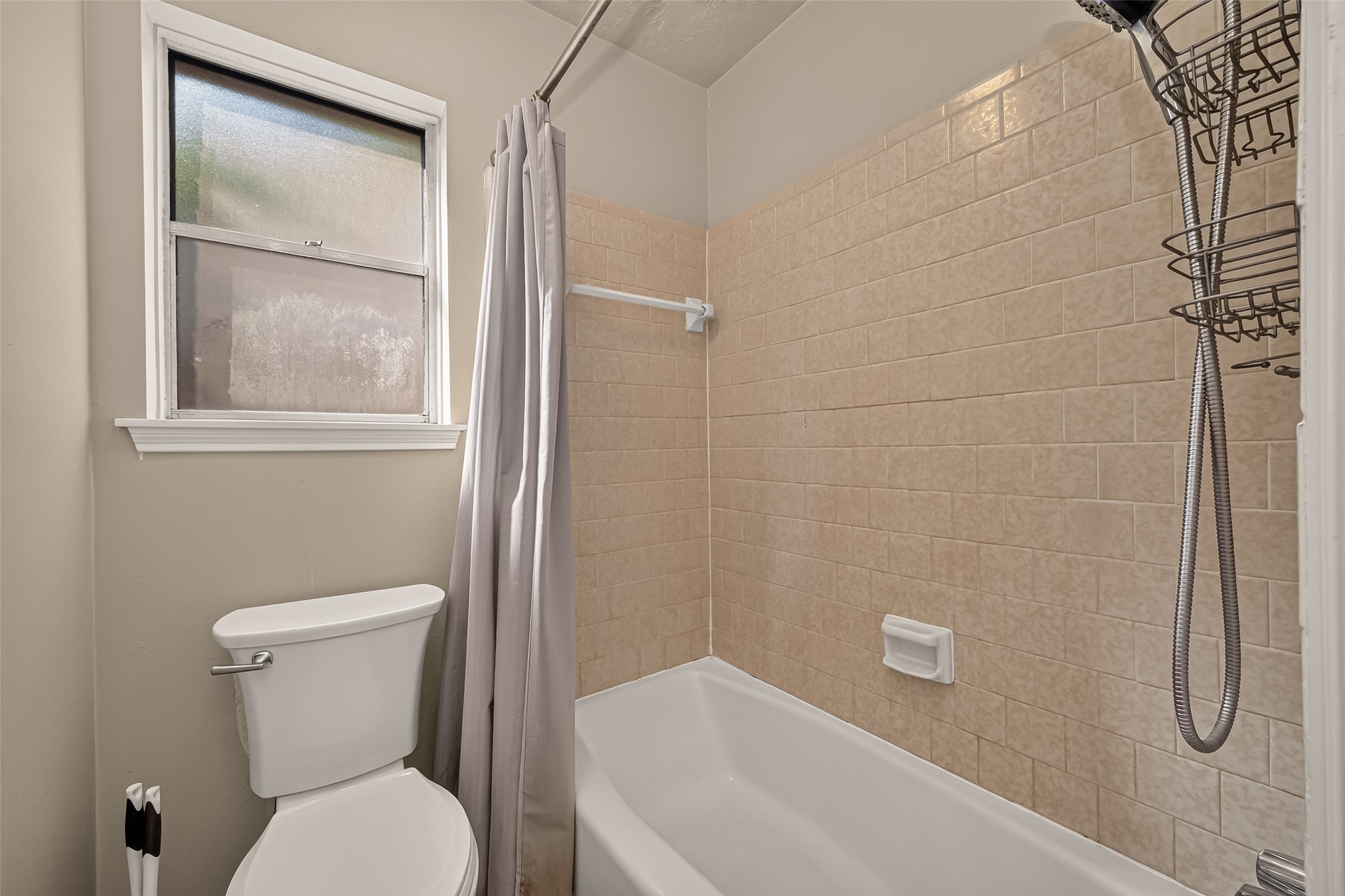 21719 Meadowhill Drive Property Photo 32