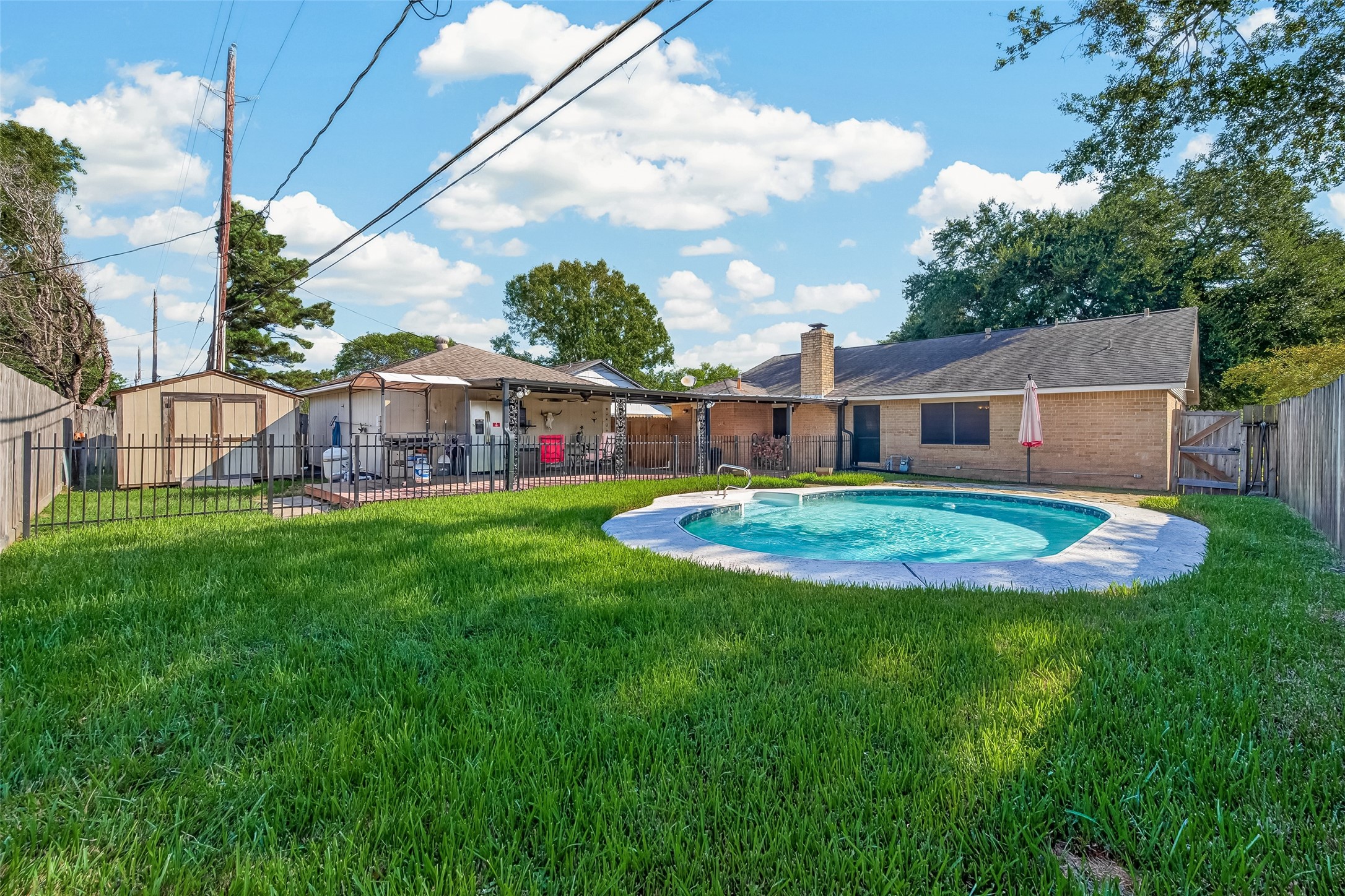 21719 Meadowhill Drive Property Photo 43