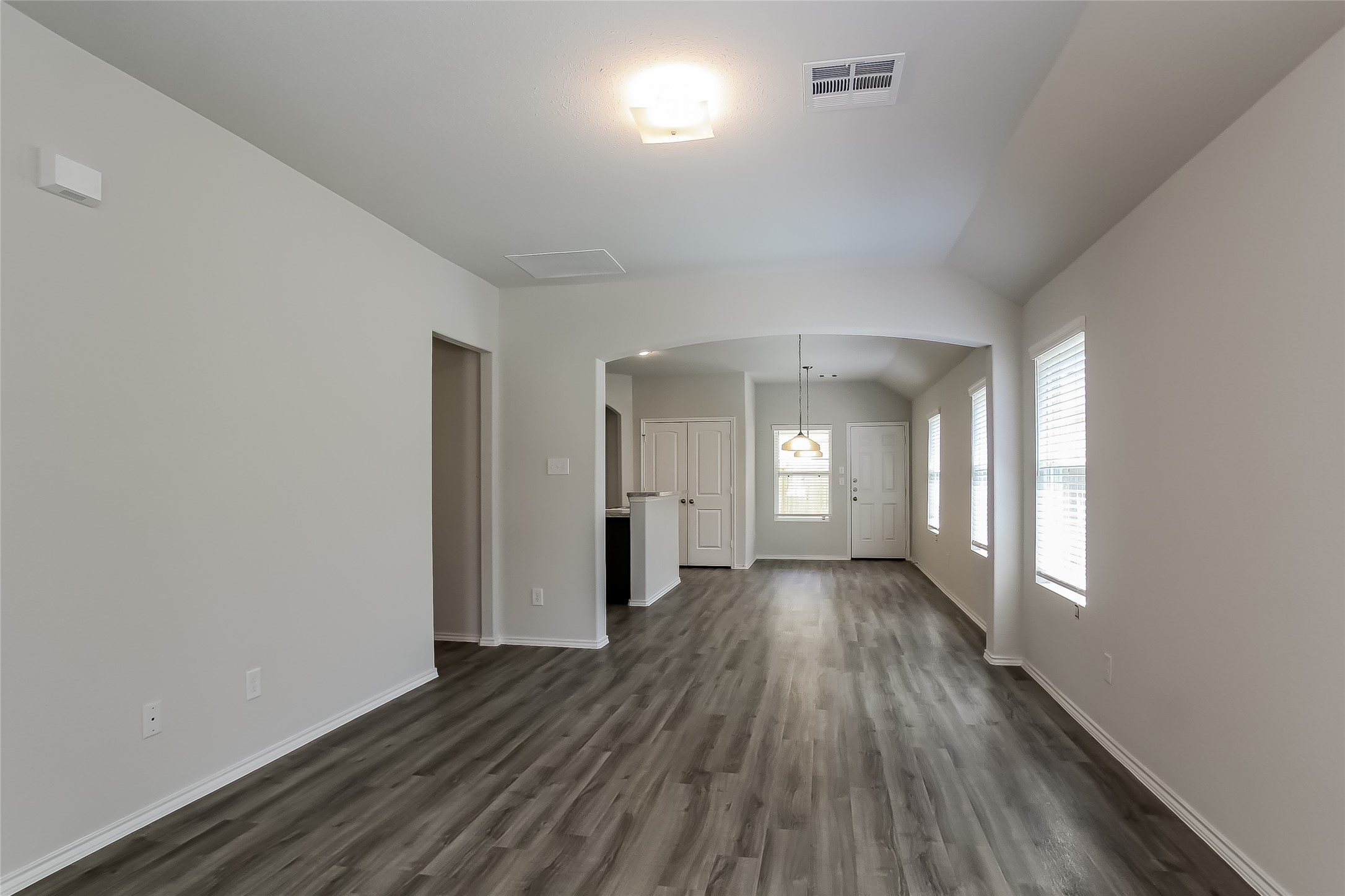 22091 Cascade Mountain Drive Property Photo 6