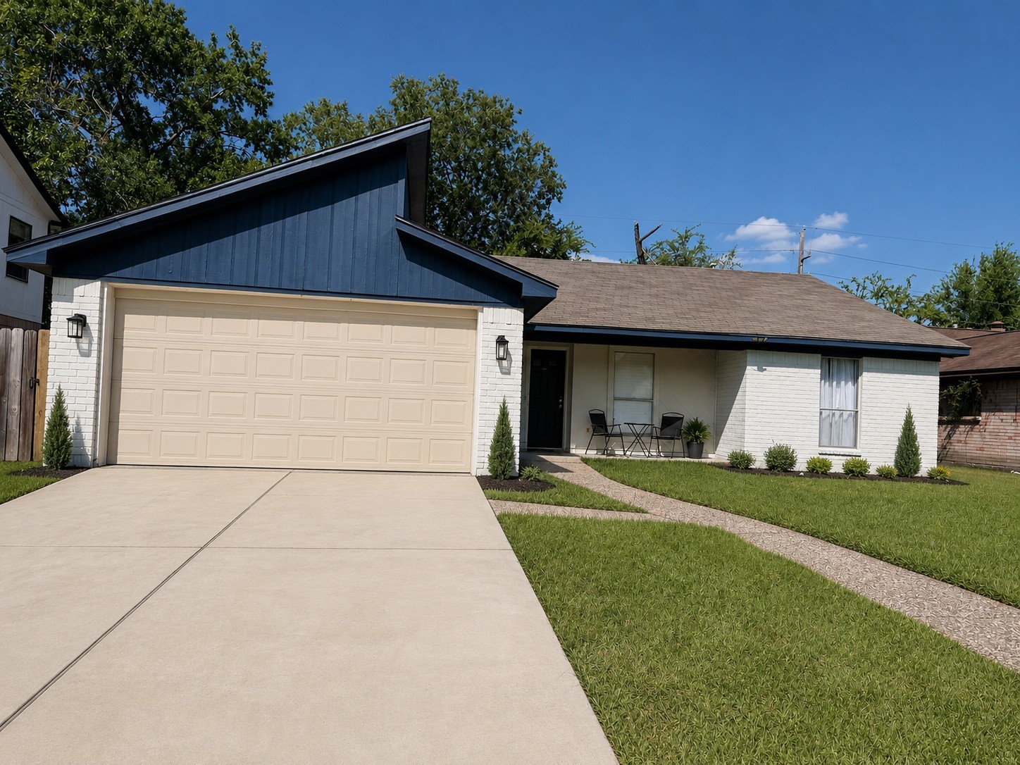 23718 Canyon Lake Drive Property Photo 1