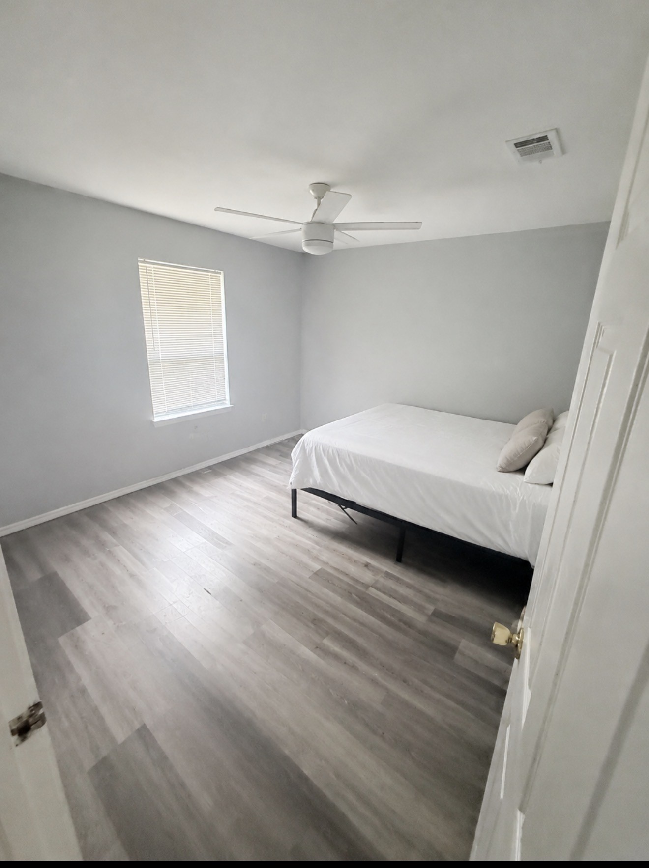 23718 Canyon Lake Drive Property Photo 10