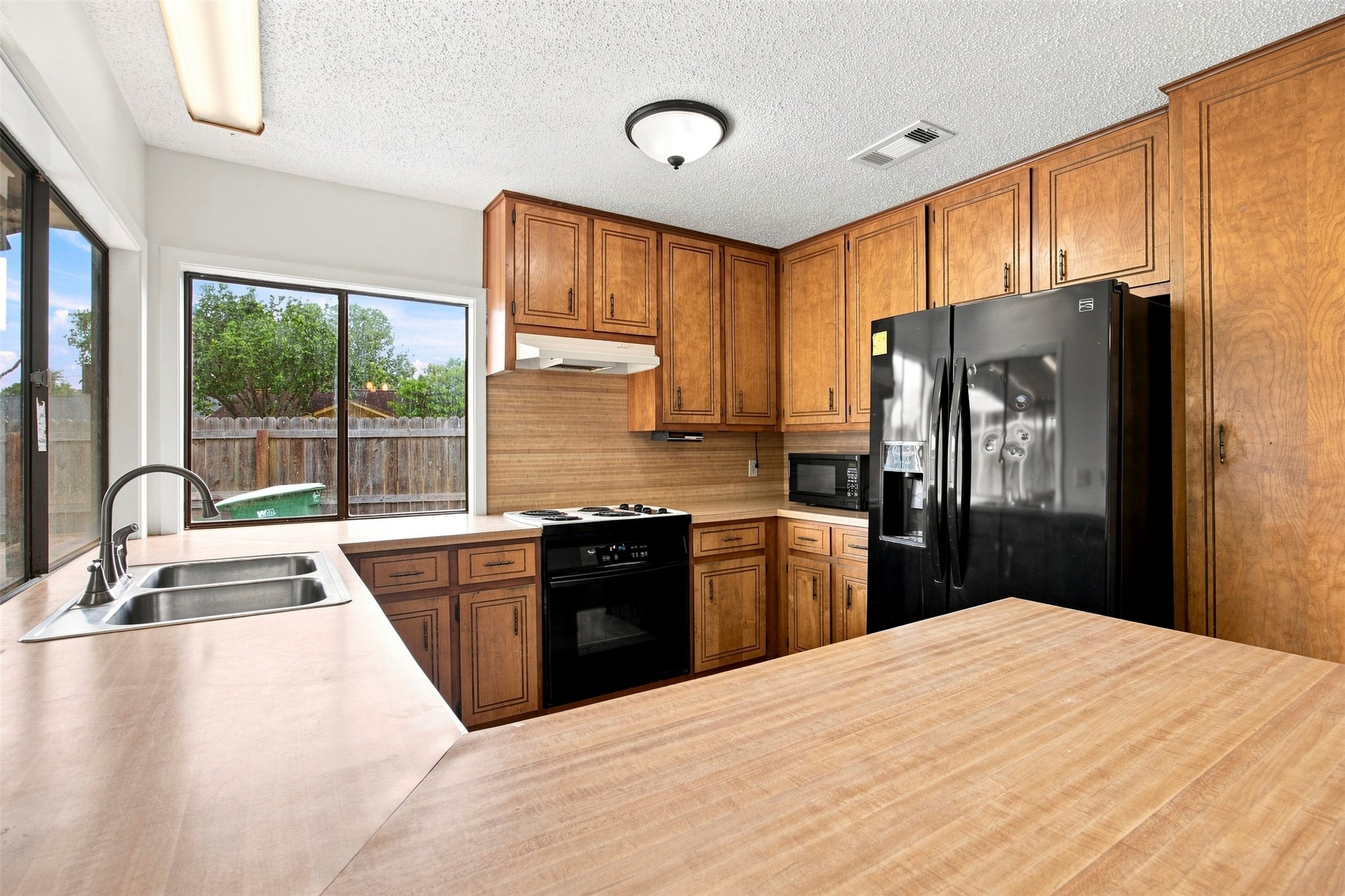 201 Yuma Drive Property Photo 5