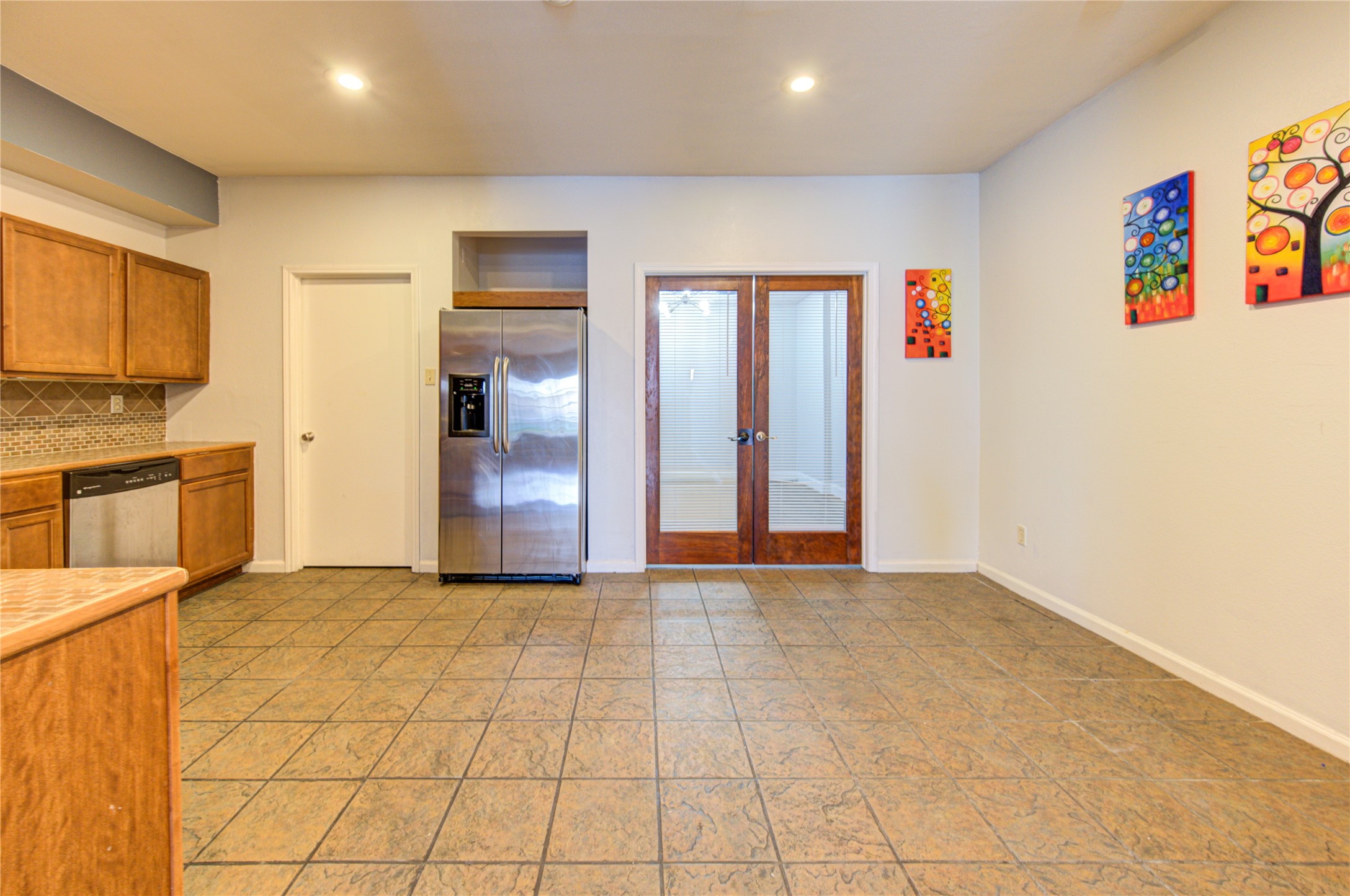 940 Wycliffe Drive 2 Property Photo 16