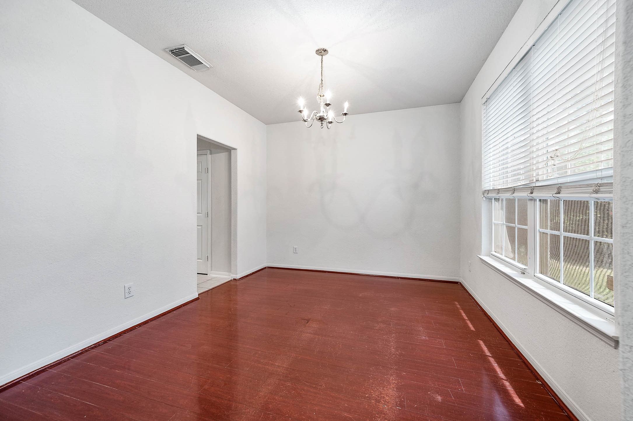 2032 Creek Shore Lane Property Photo 6