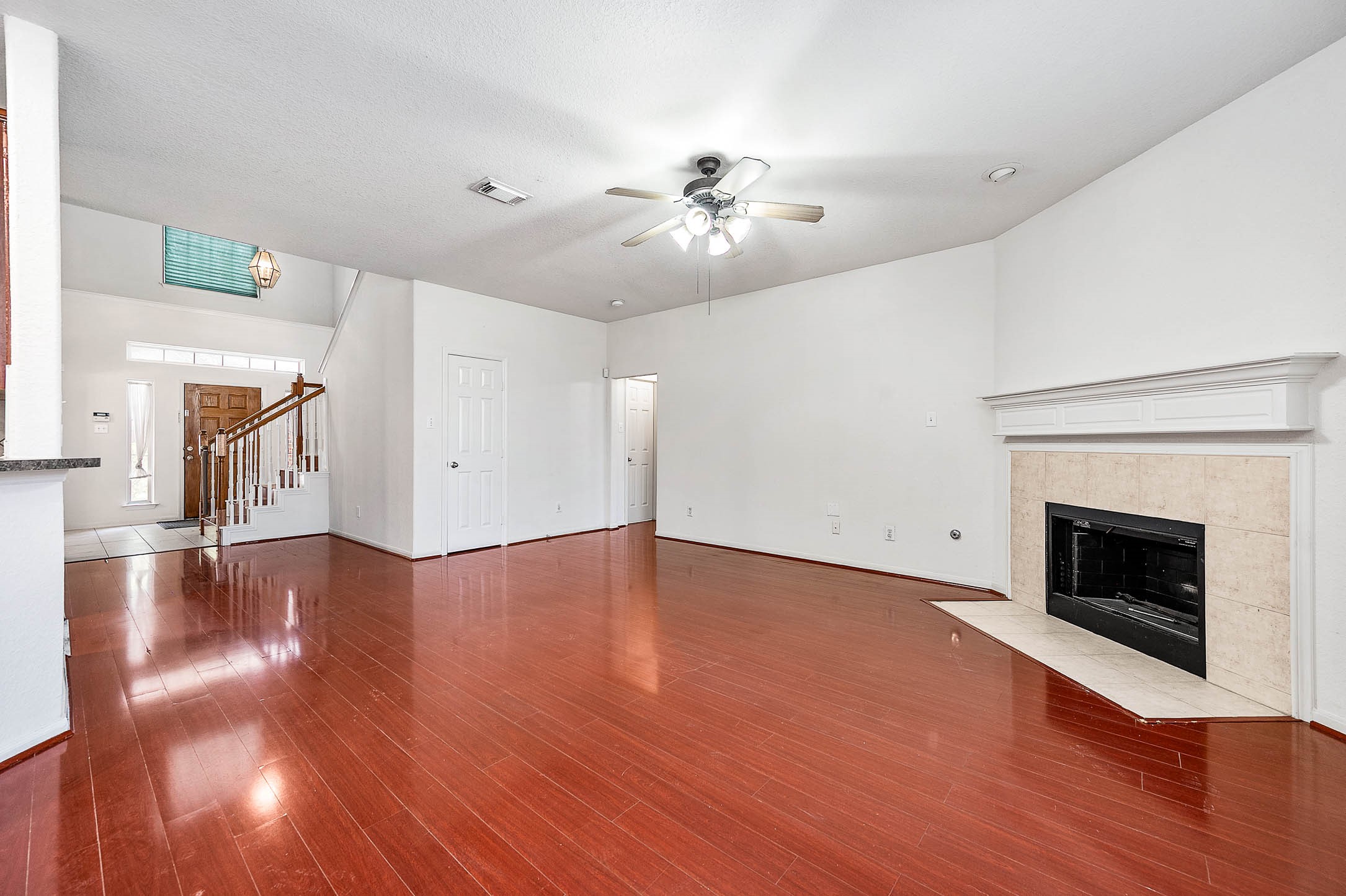 2032 Creek Shore Lane Property Photo 9
