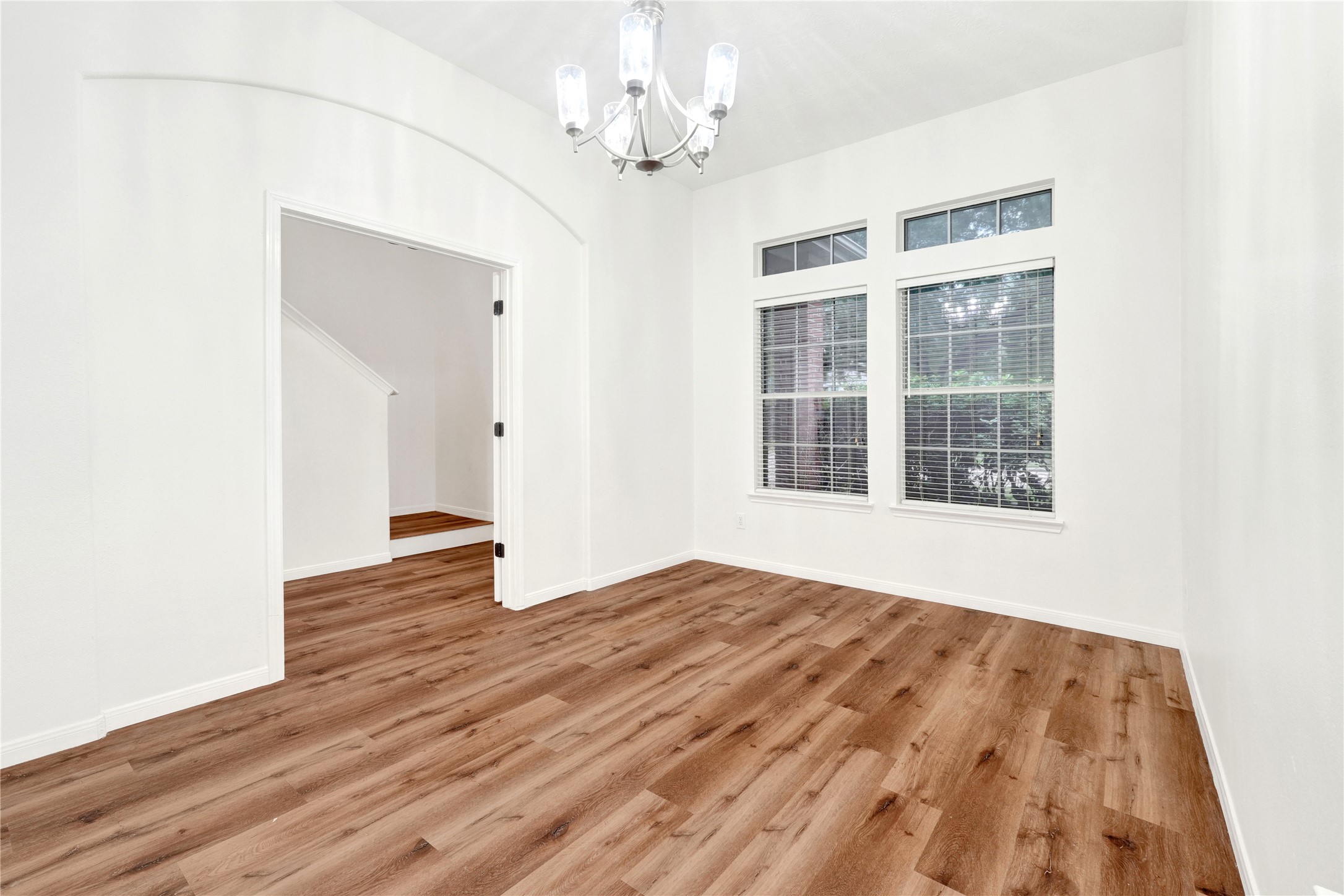 8518 Windy Thicket Lane Property Photo 4