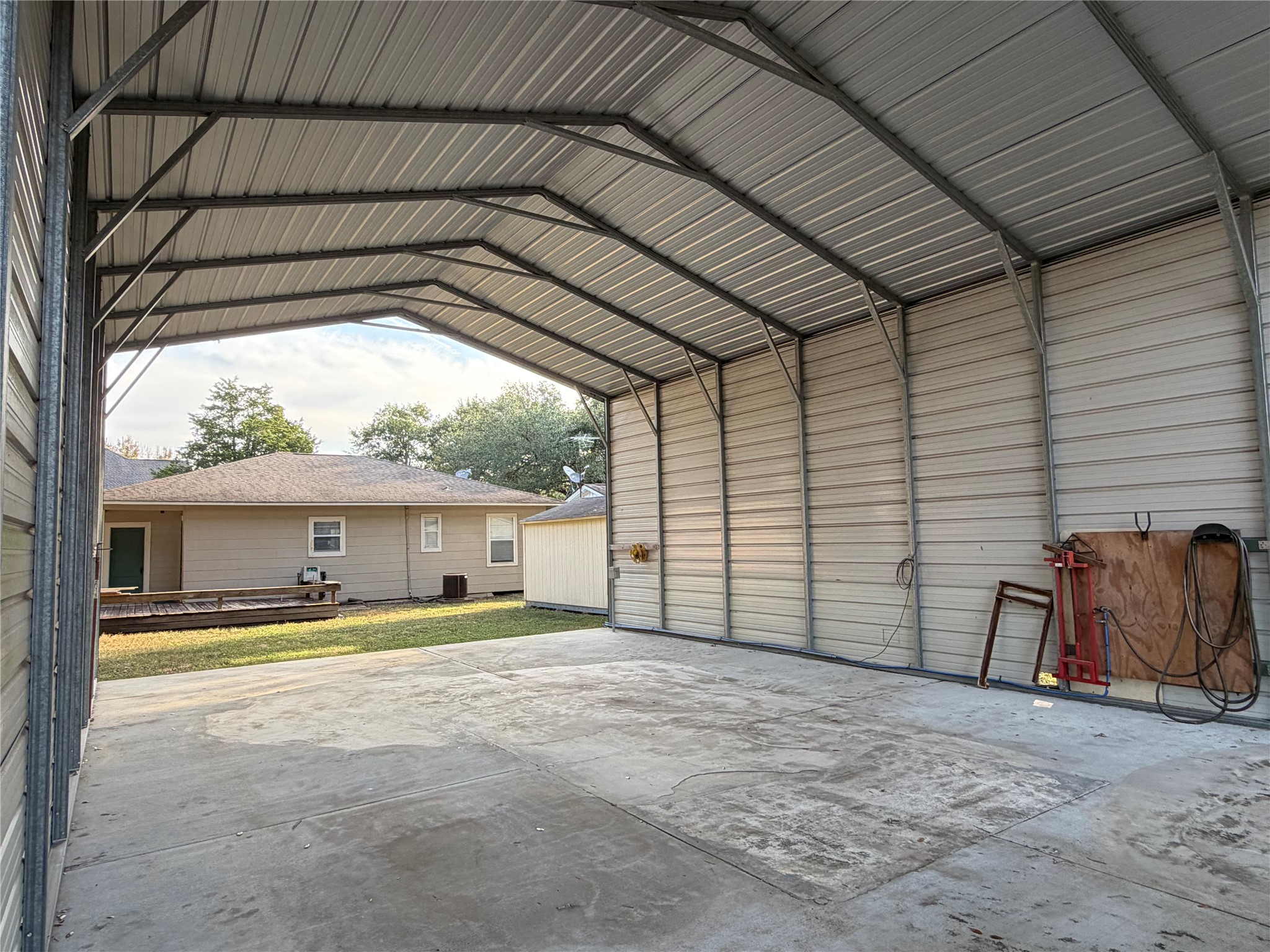 6011 Dubose Street Property Photo 2