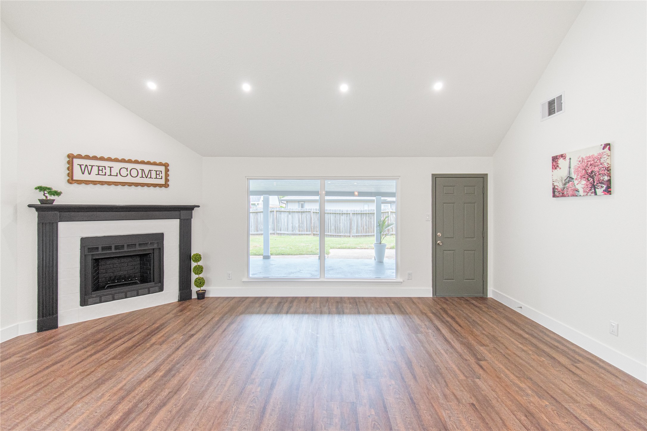 13130 Kingsmill Drive Property Photo 8