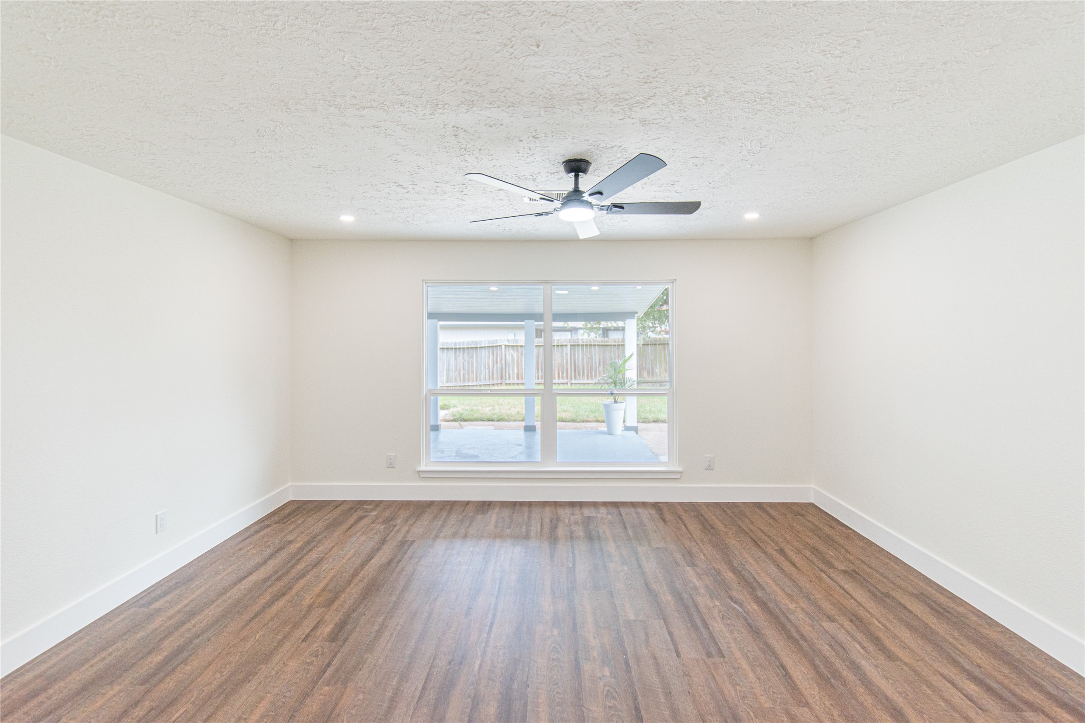 13130 Kingsmill Drive Property Photo 25