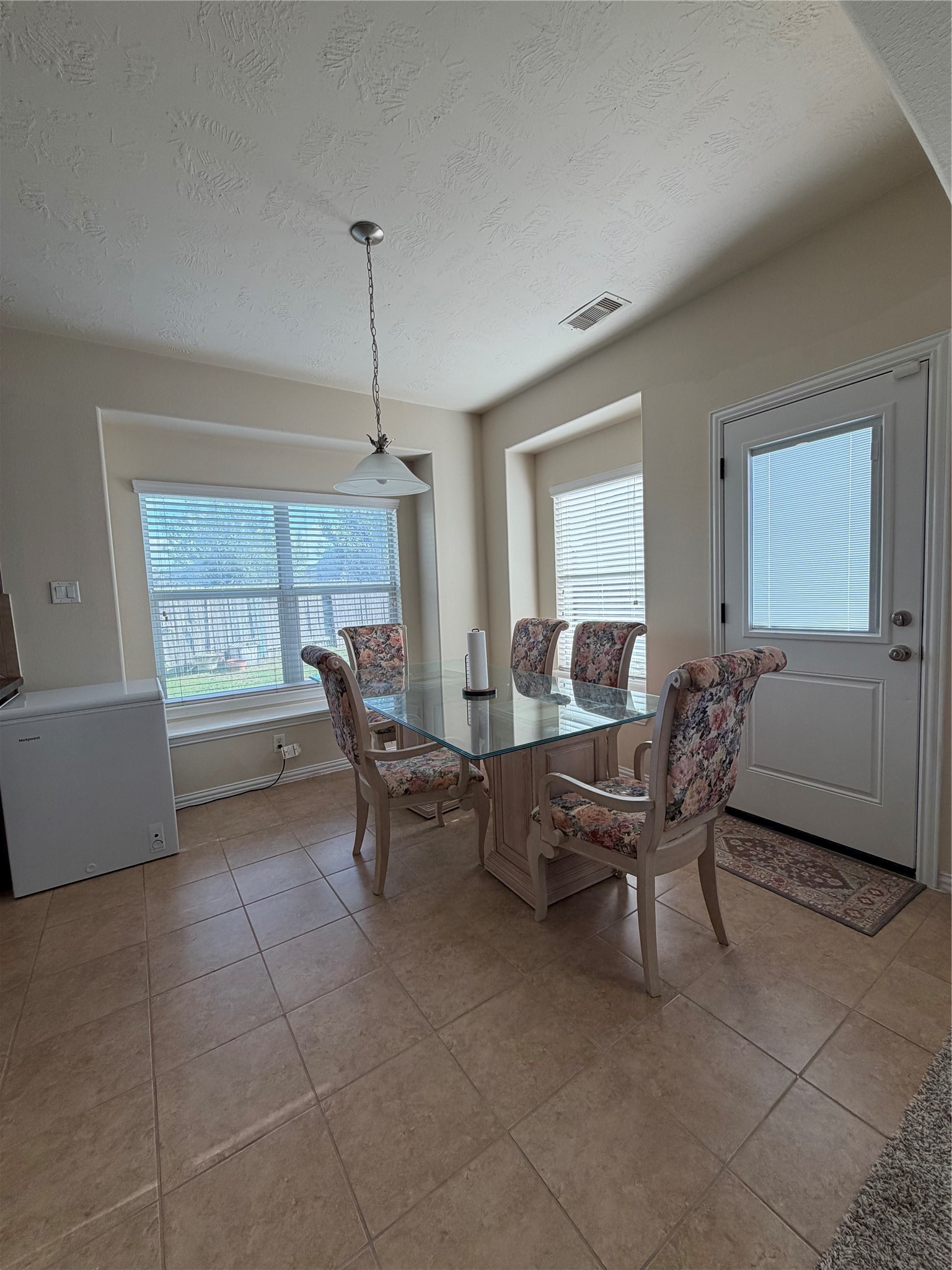 5207 Clipper Hill Court Property Photo 9