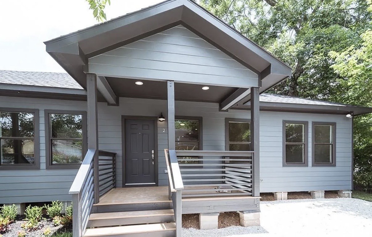 1619 Dumble Street Property Photo 2
