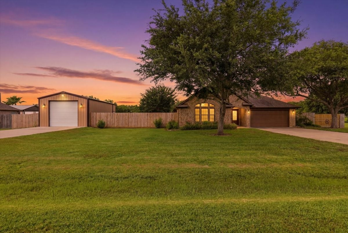 16210 Bluebird Street Property Photo 1