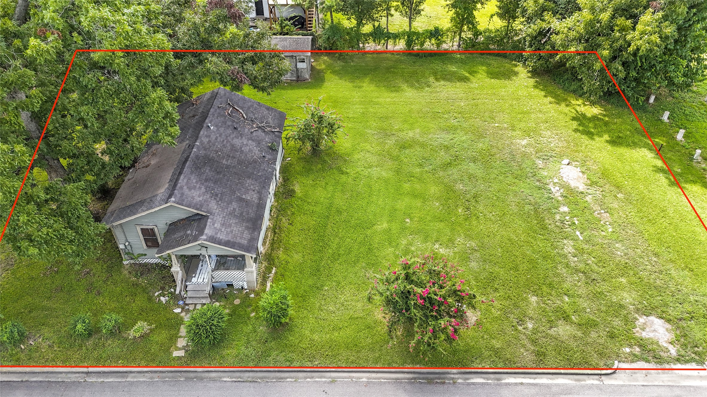 1428 E 34th Street Property Photo 4