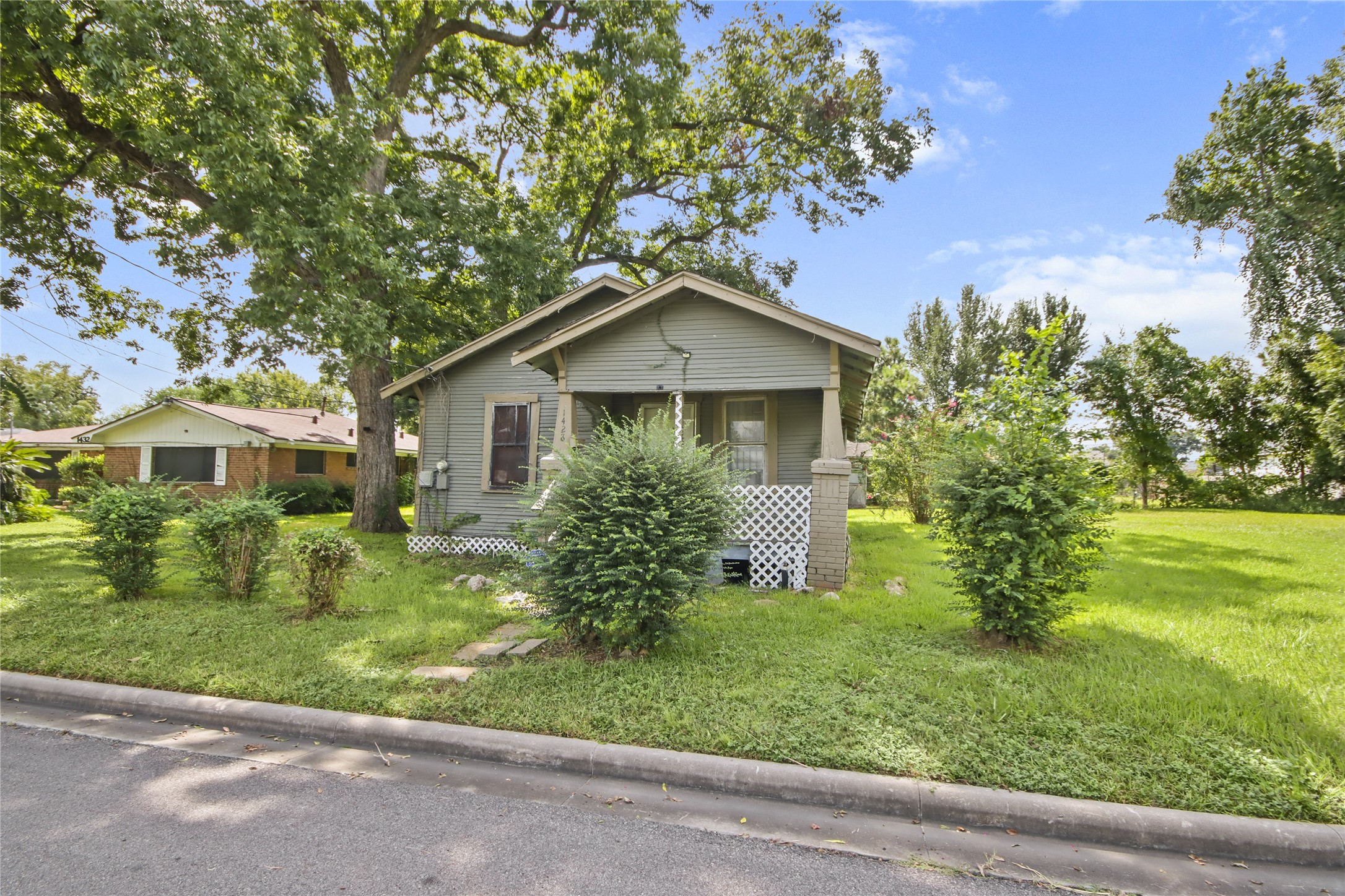 1428 E 34th Street Property Photo 10