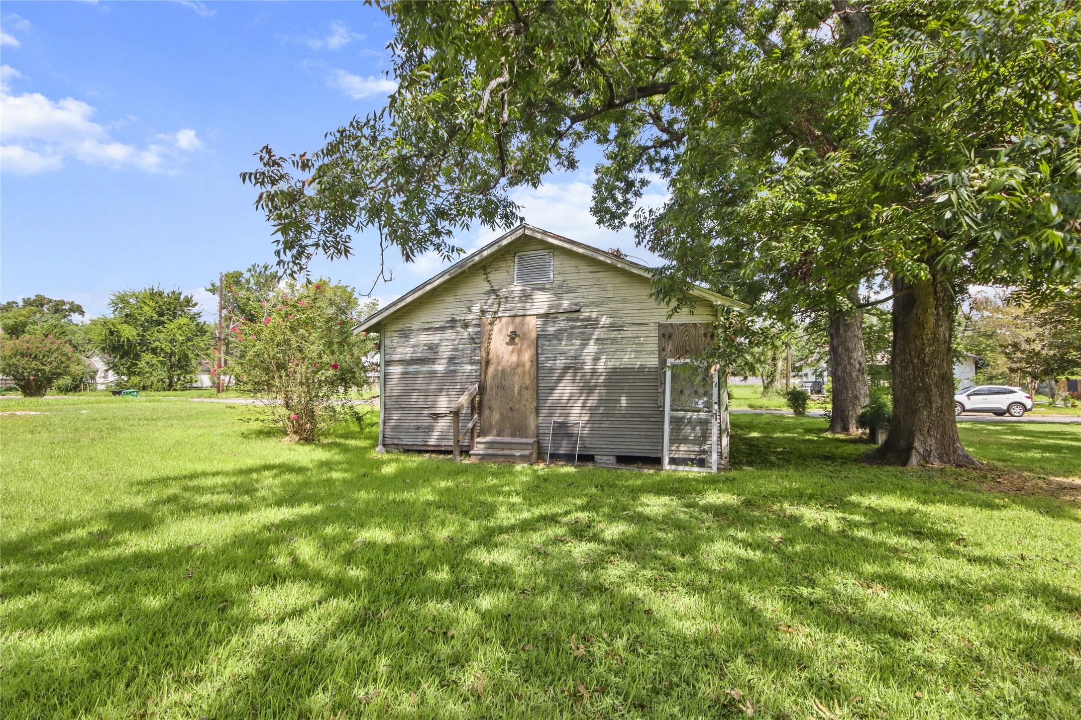 1428 E 34th Street Property Photo 11