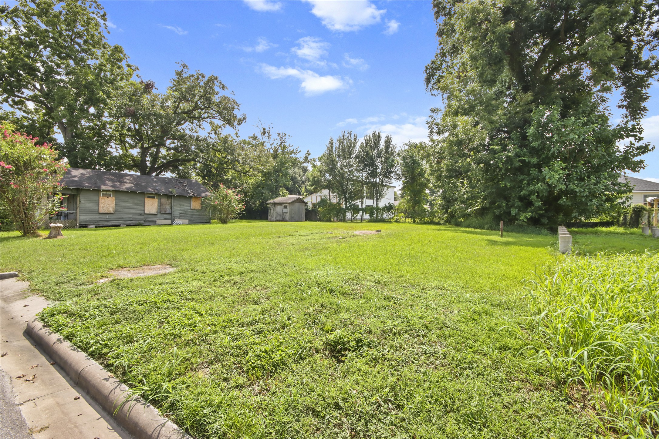 1428 E 34th Street Property Photo 12