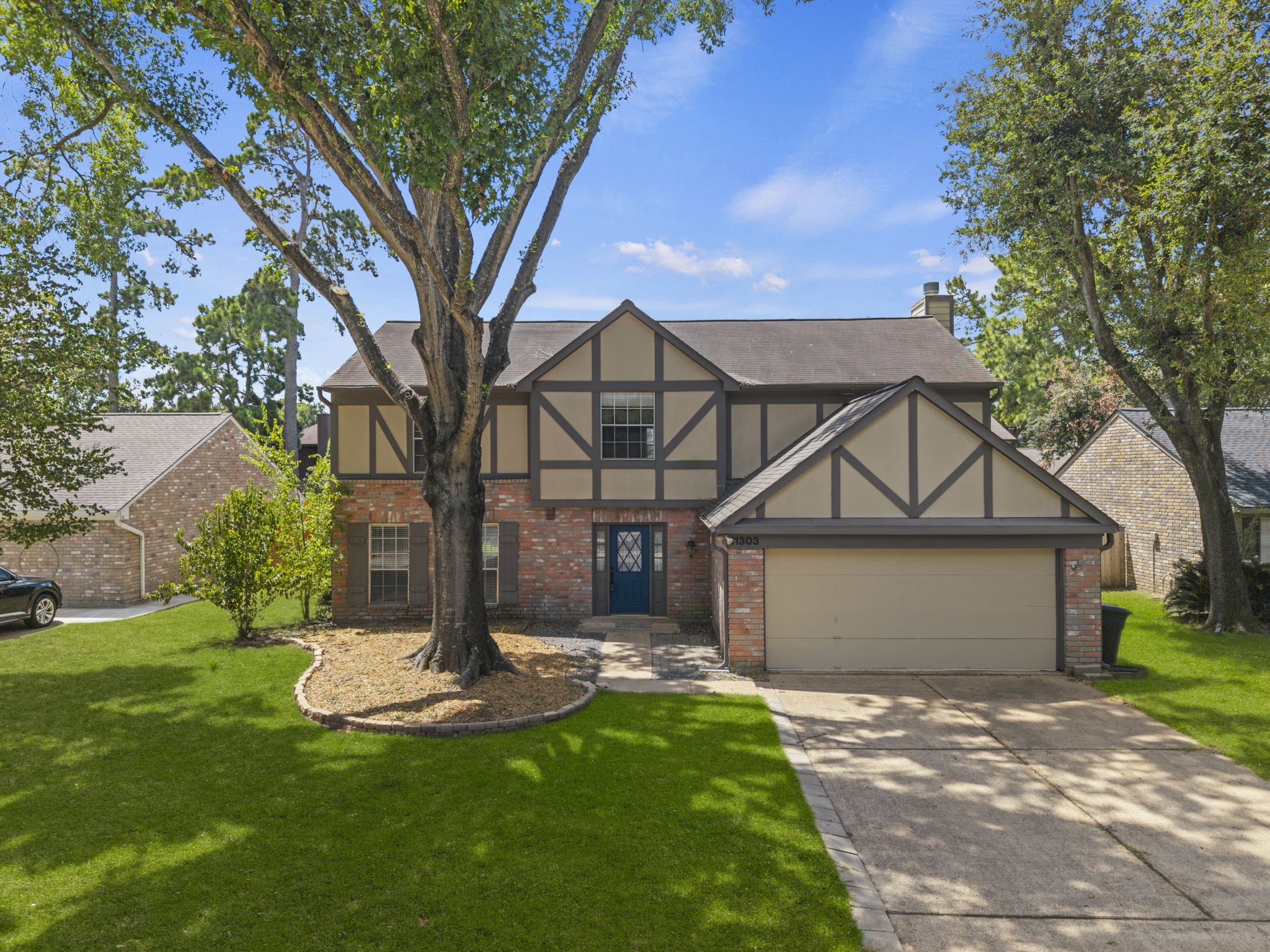 11303 Golden Ray Drive Property Photo 6