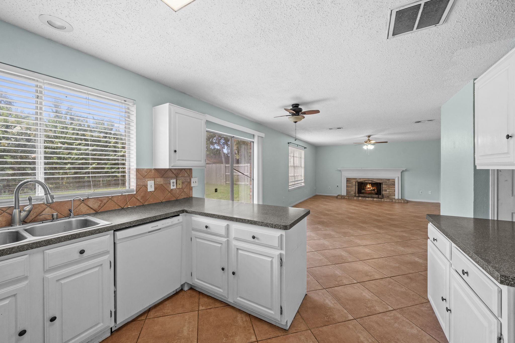 11303 Golden Ray Drive Property Photo 12