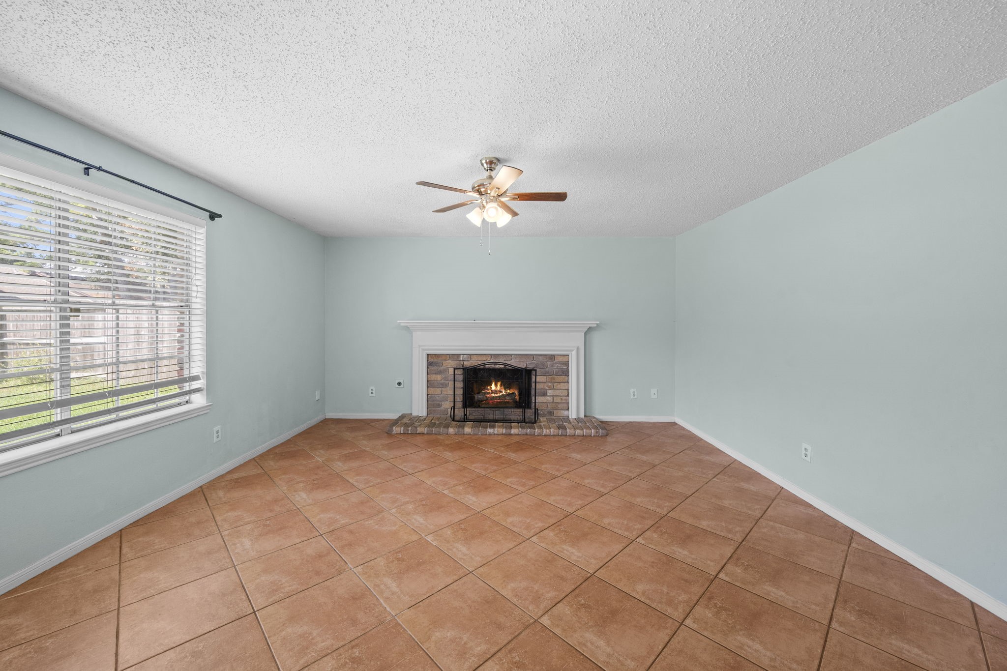 11303 Golden Ray Drive Property Photo 15