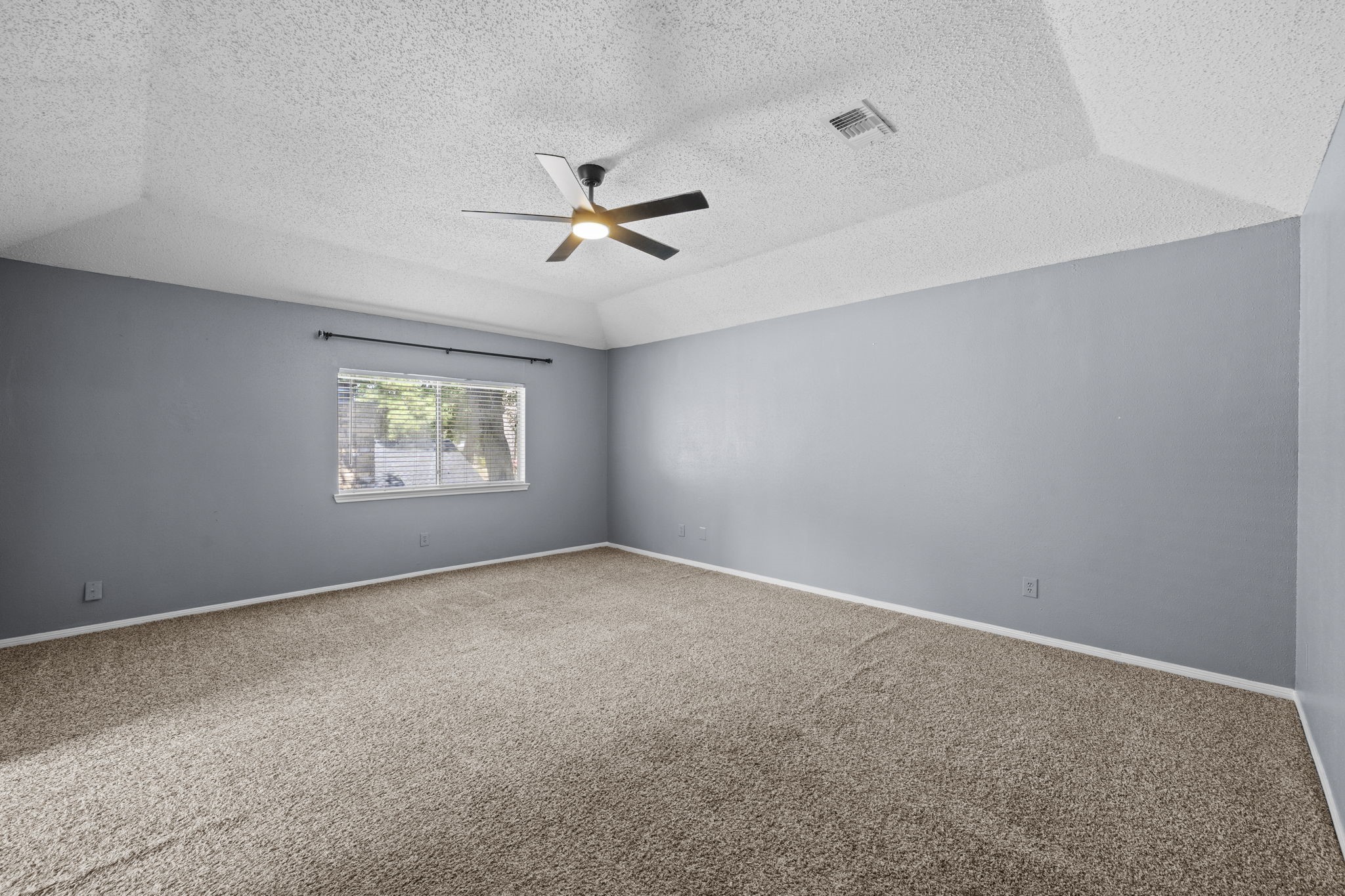11303 Golden Ray Drive Property Photo 18