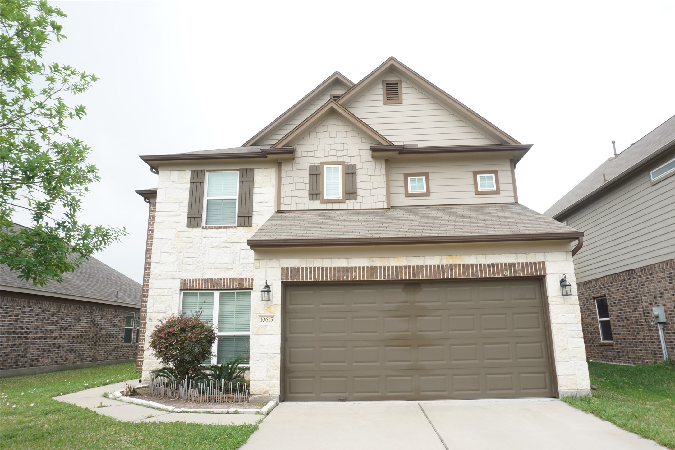 10615 Chestnut Pathway Property Photo 1