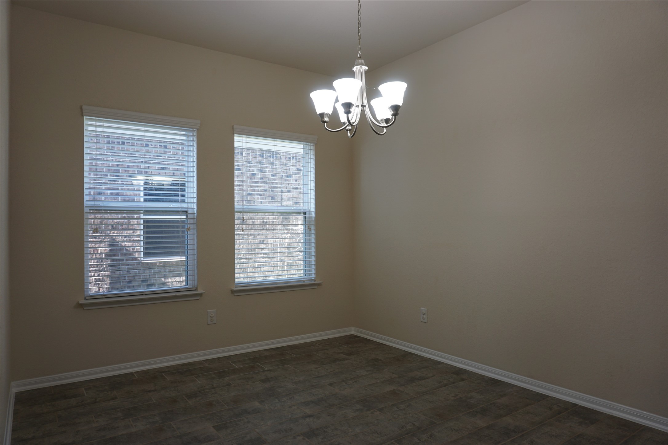 10615 Chestnut Pathway Property Photo 3