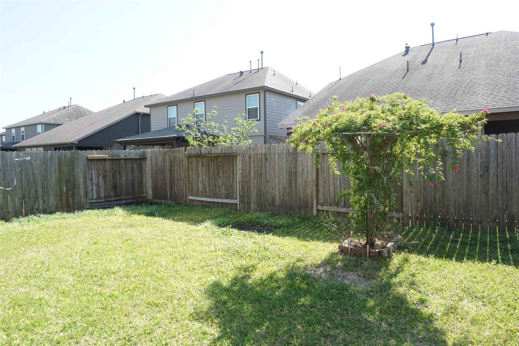 10615 Chestnut Pathway Property Photo 5