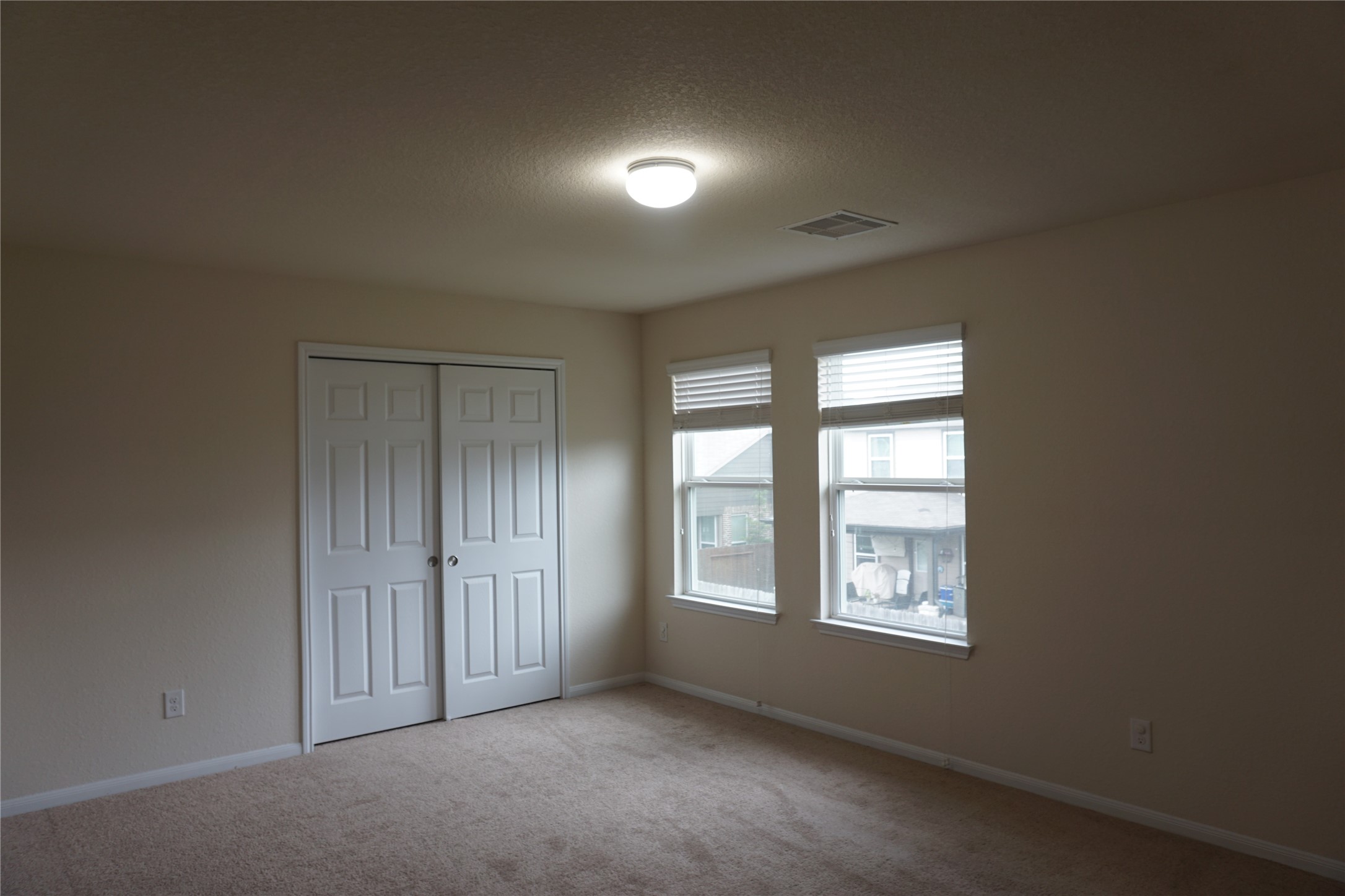 10615 Chestnut Pathway Property Photo 7