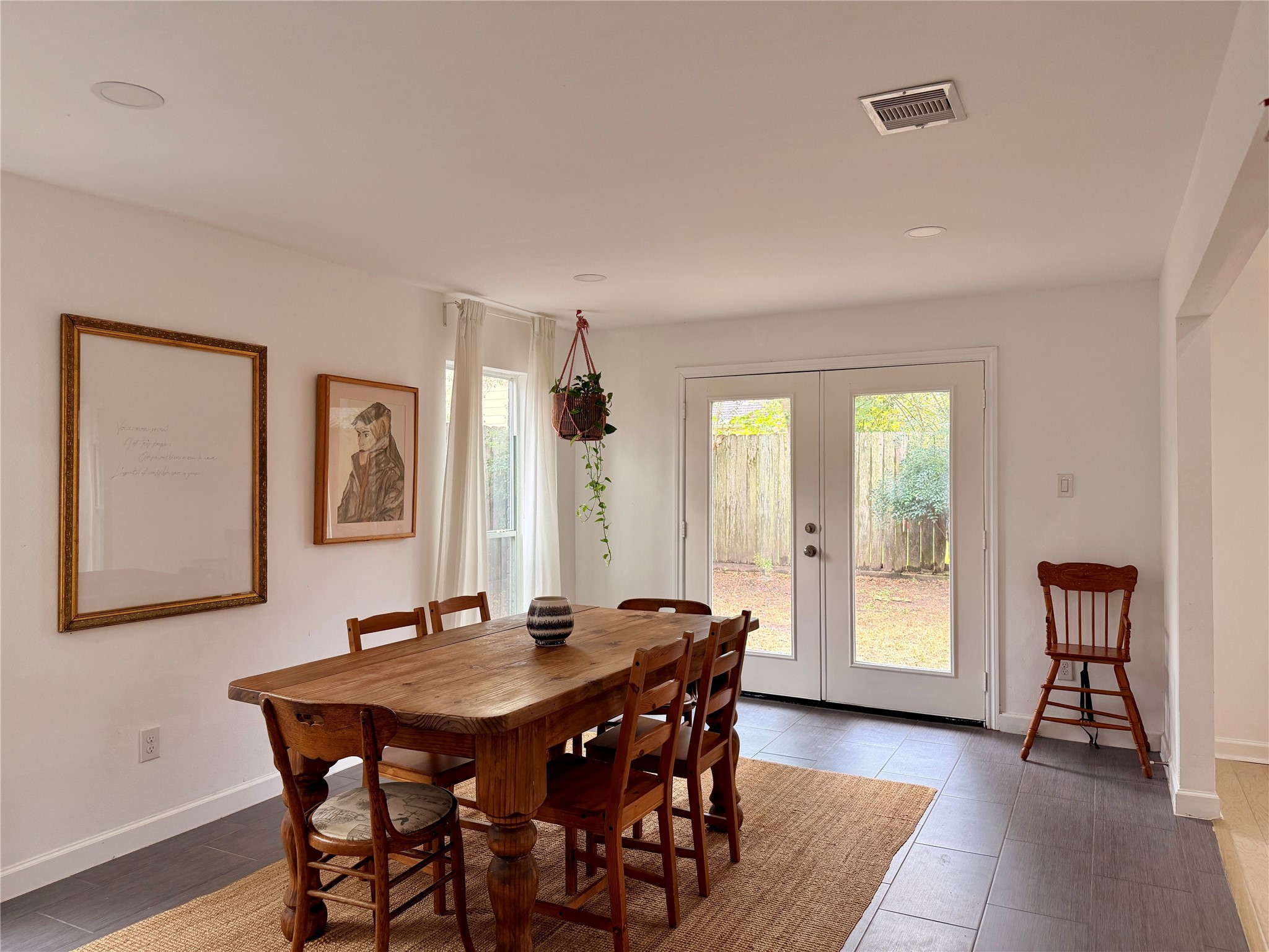 15623 Sandy Hill Drive Property Photo 8