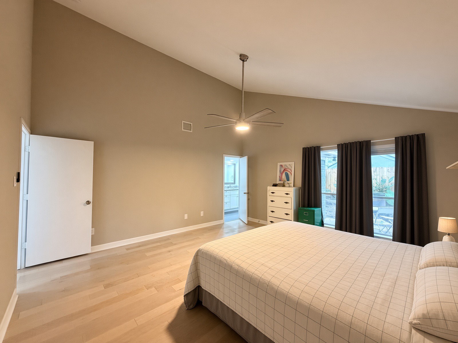 15623 Sandy Hill Drive Property Photo 13