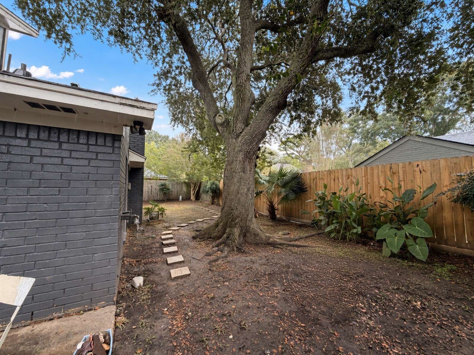 15623 Sandy Hill Drive Property Photo 22