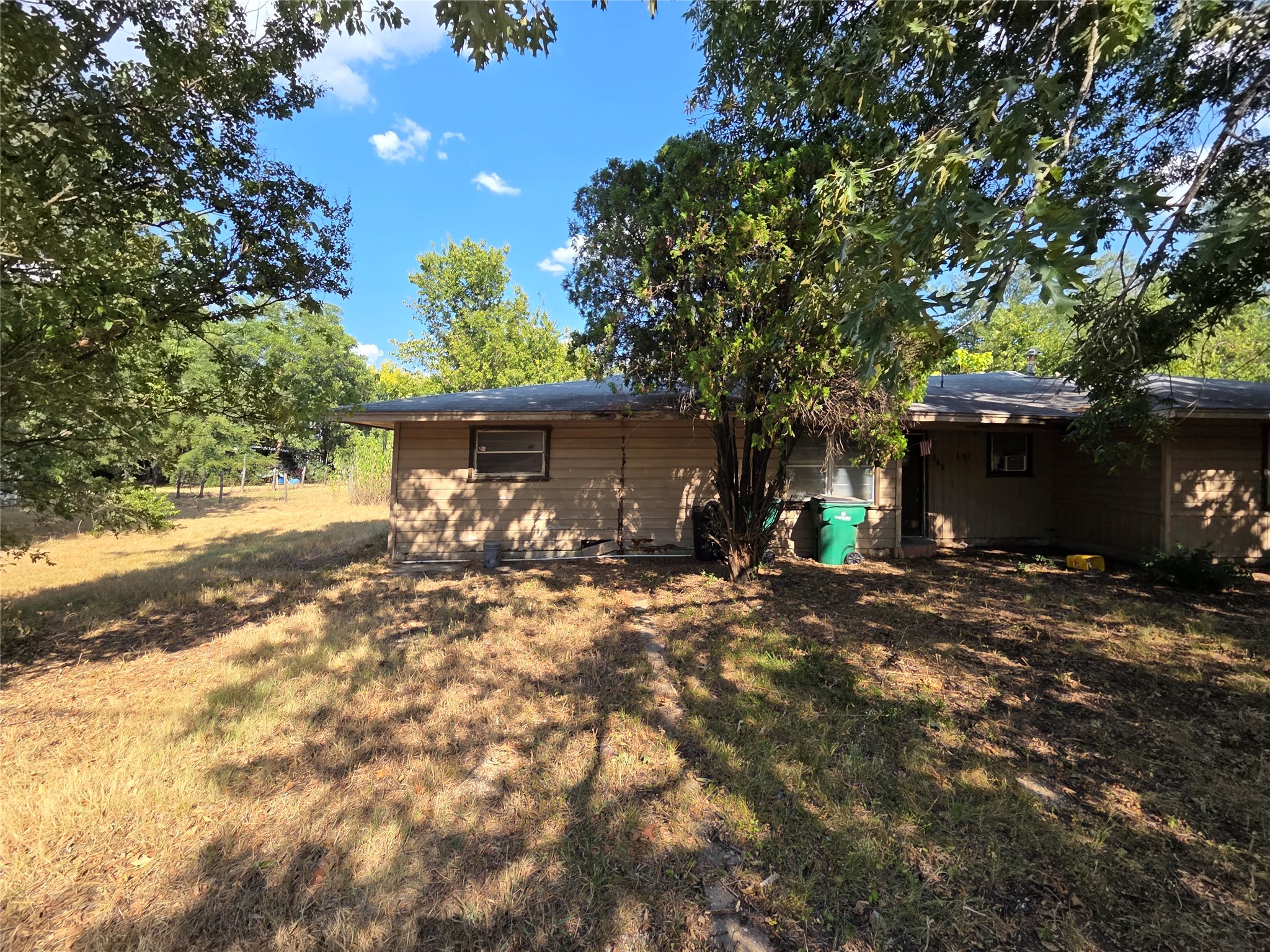 617 Grayson Street Property Photo 1