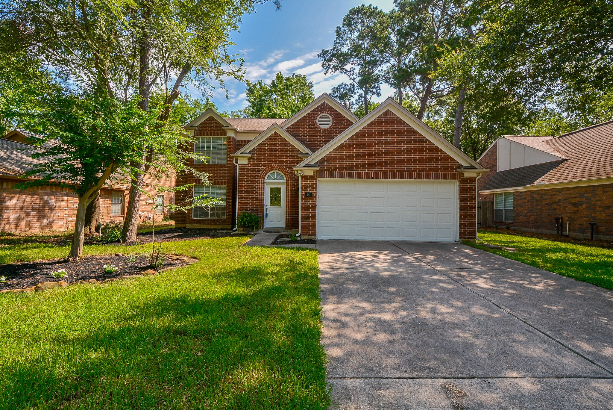 10 Ridgecross Place Property Photo 1