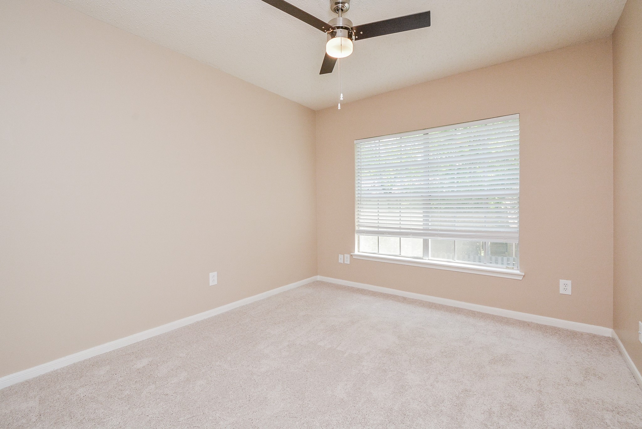 10 Ridgecross Place Property Photo 26