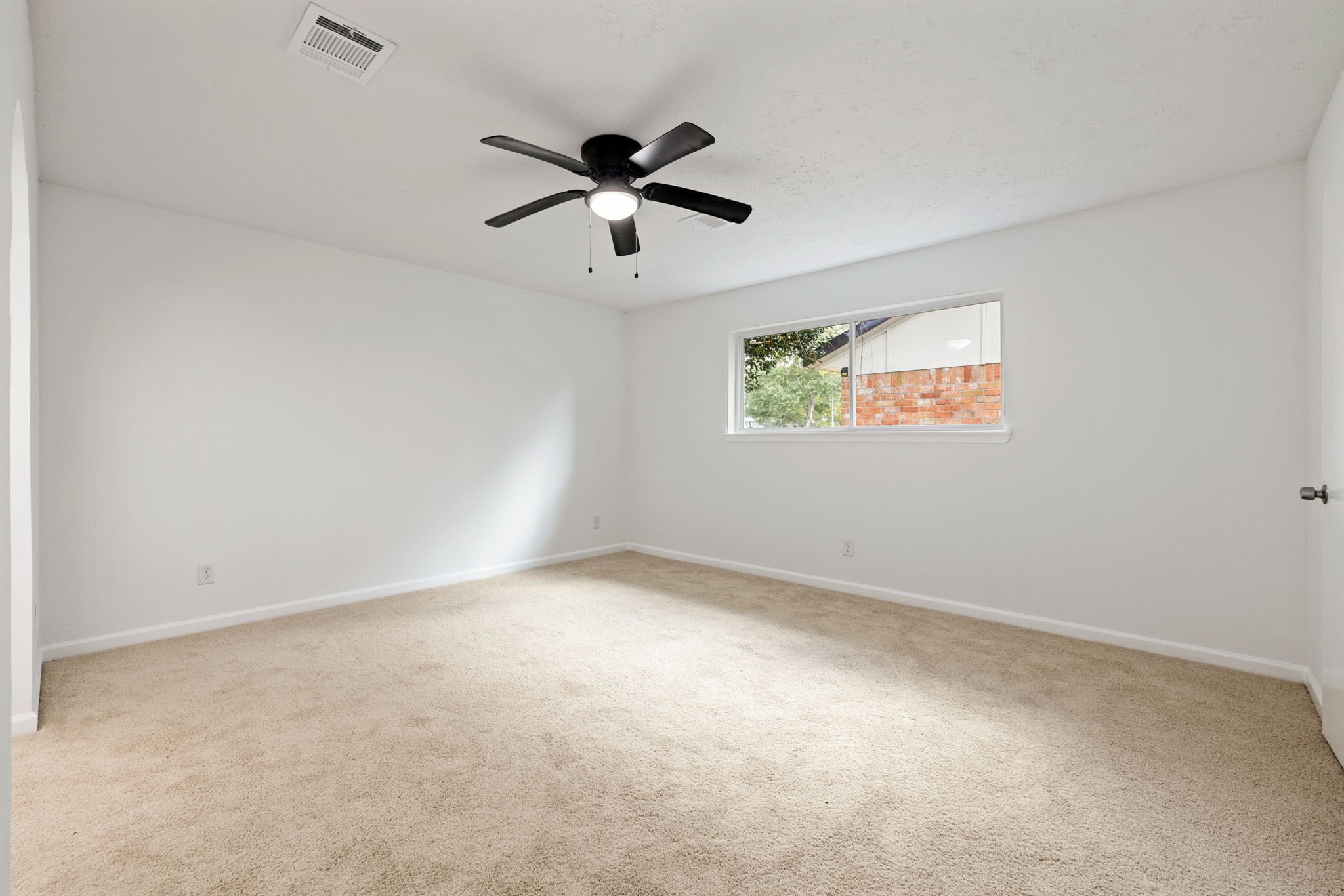 9423 Kristin Drive Property Photo 12