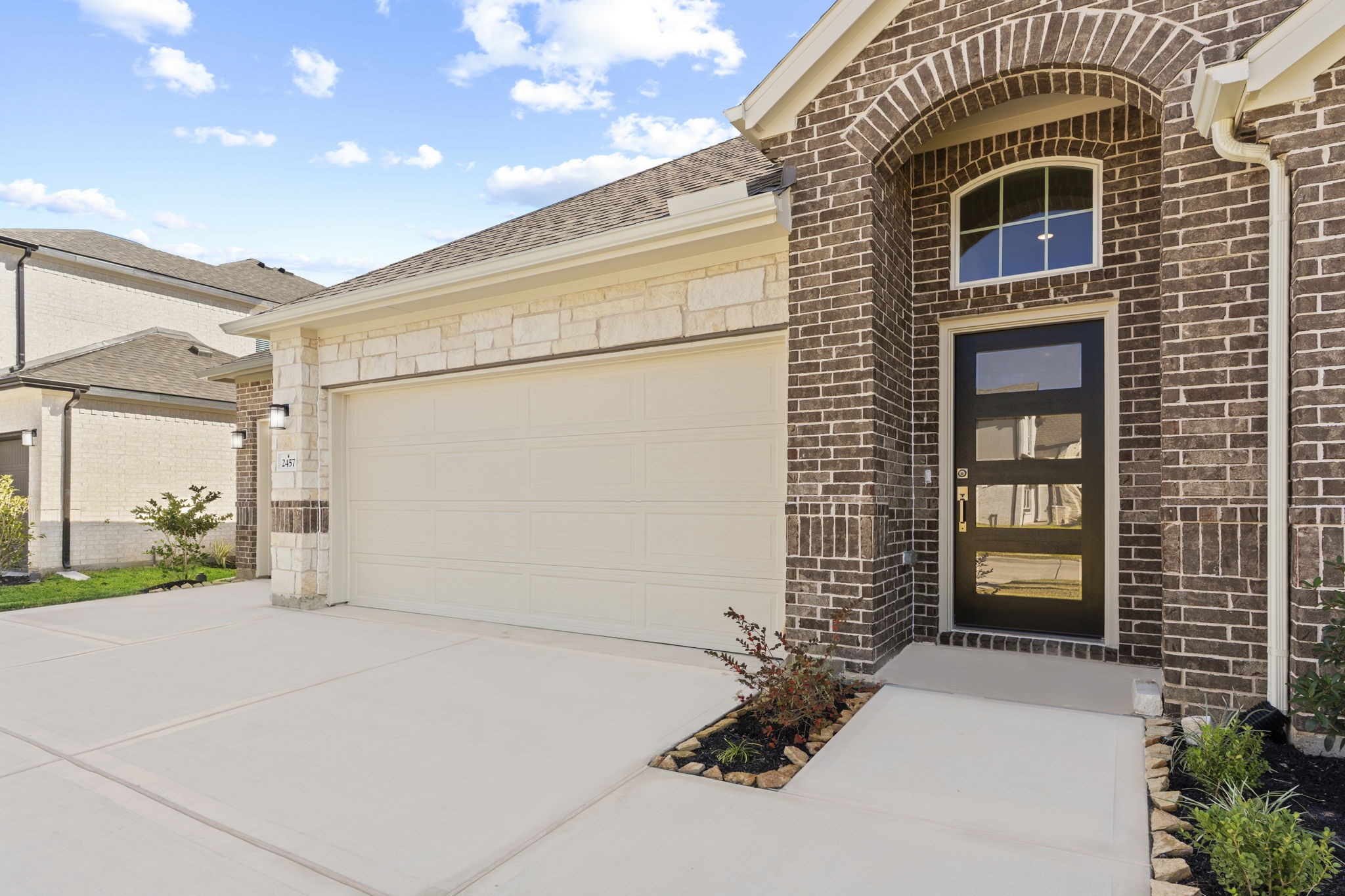 2457 Seaglass Terrace Drive Property Photo 4