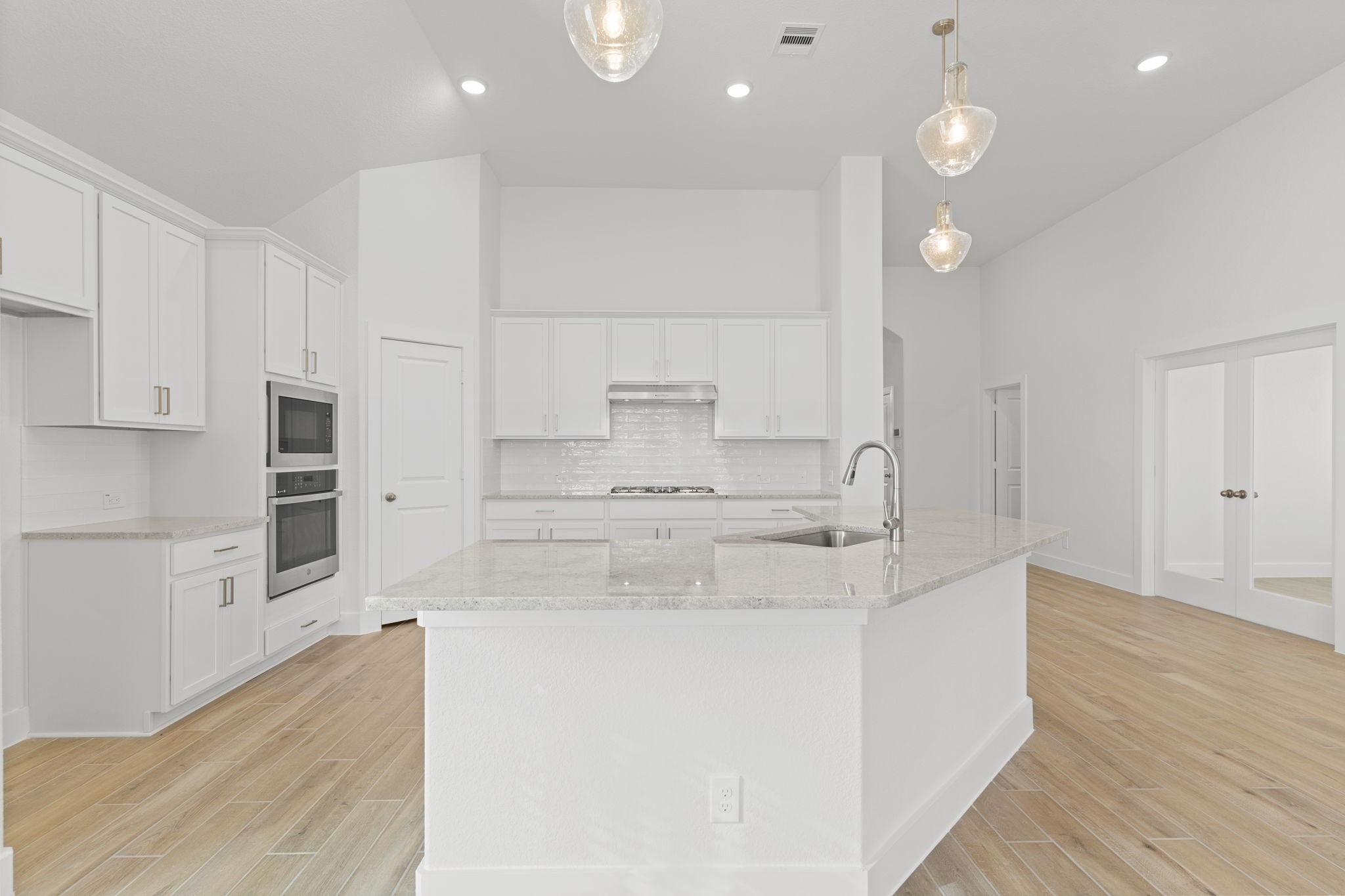 2457 Seaglass Terrace Drive Property Photo 24