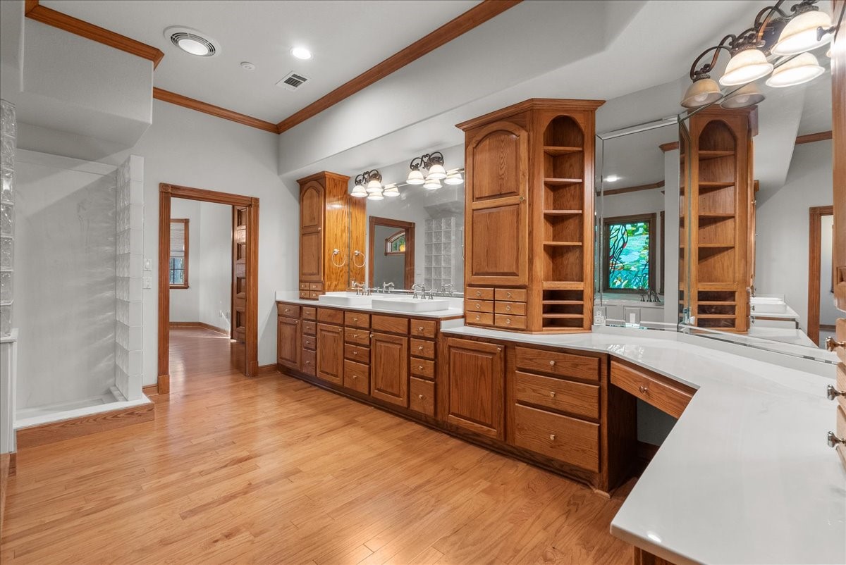 7306 Live Oak Circle Property Photo 16