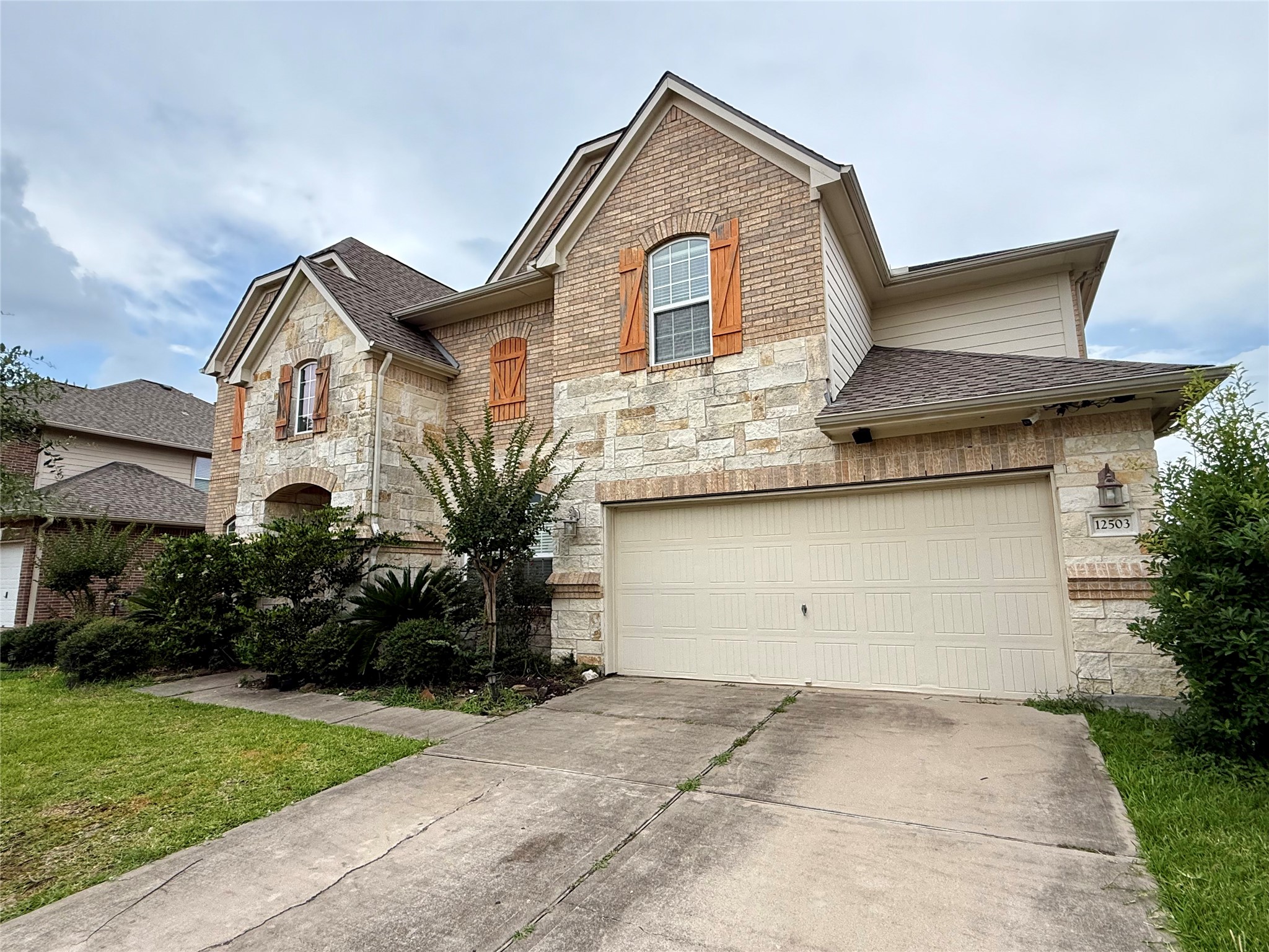 12503 Peppercreek Ln Property Photo 5