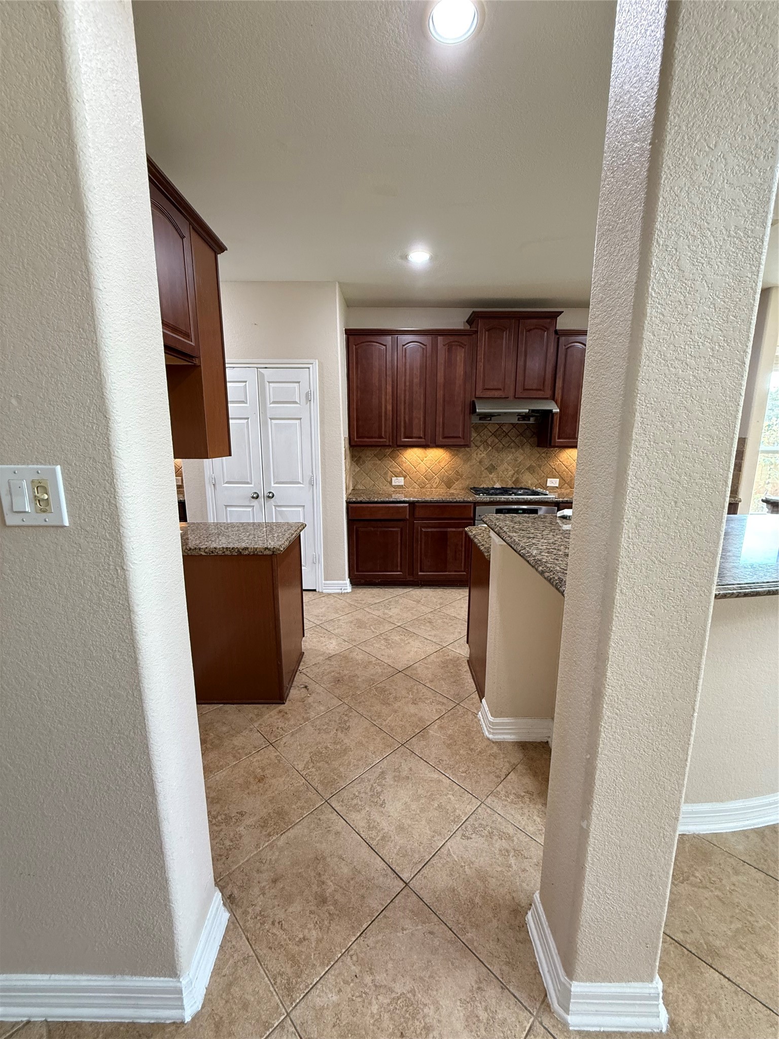 12503 Peppercreek Ln Property Photo 18