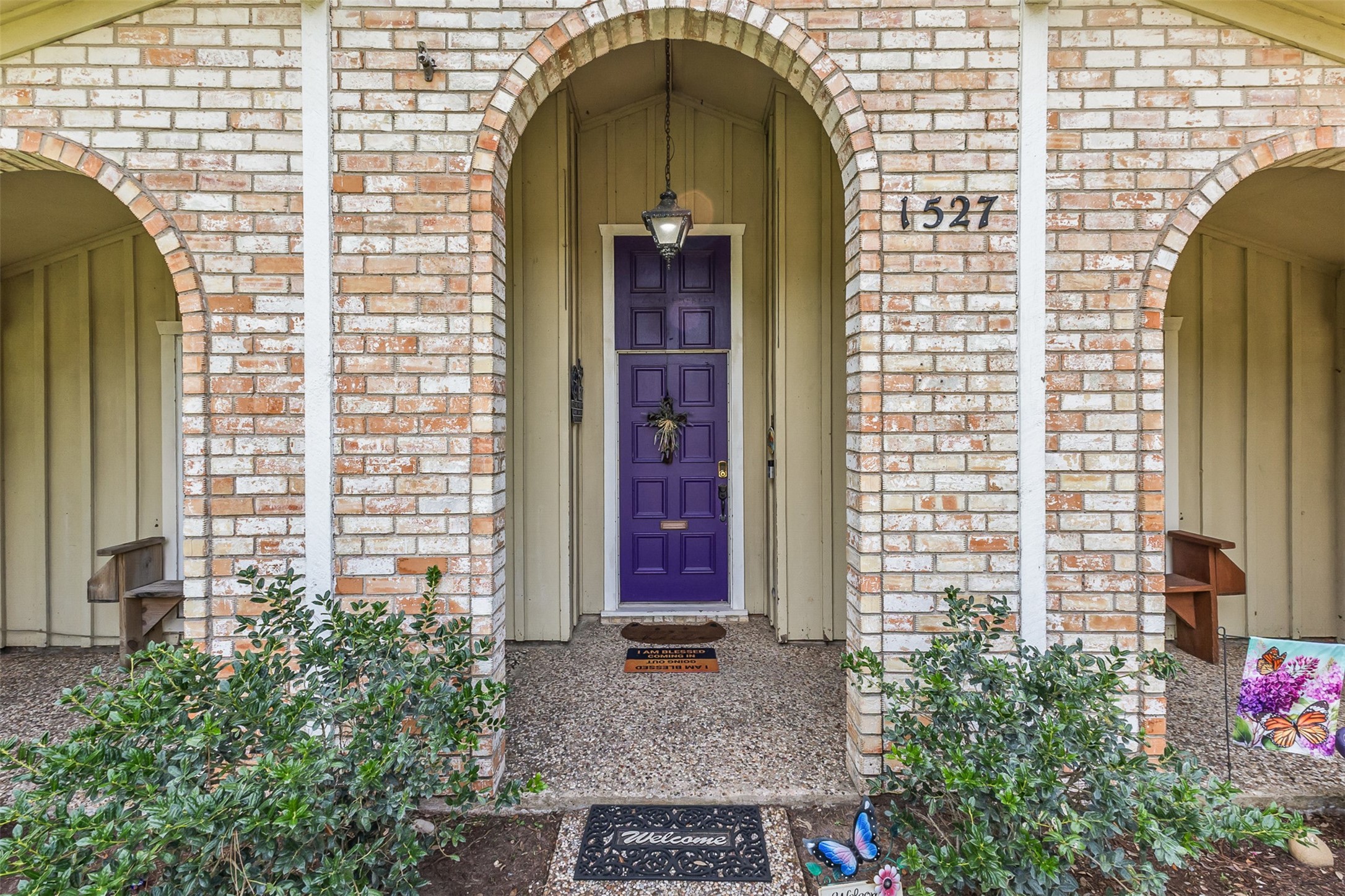 1527 17th Avenue N Property Photo 3