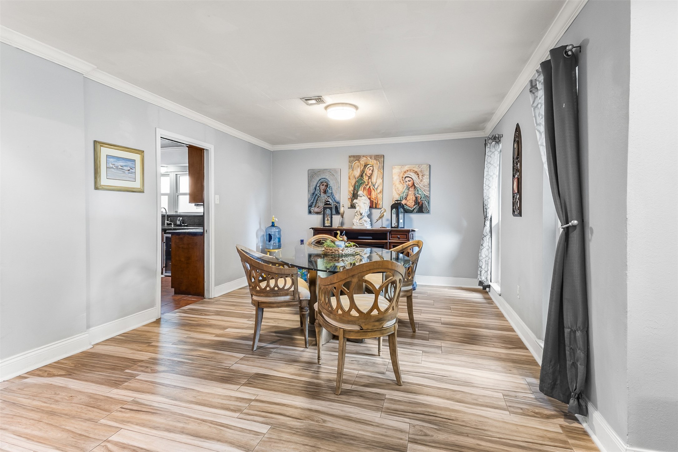 1527 17th Avenue N Property Photo 6