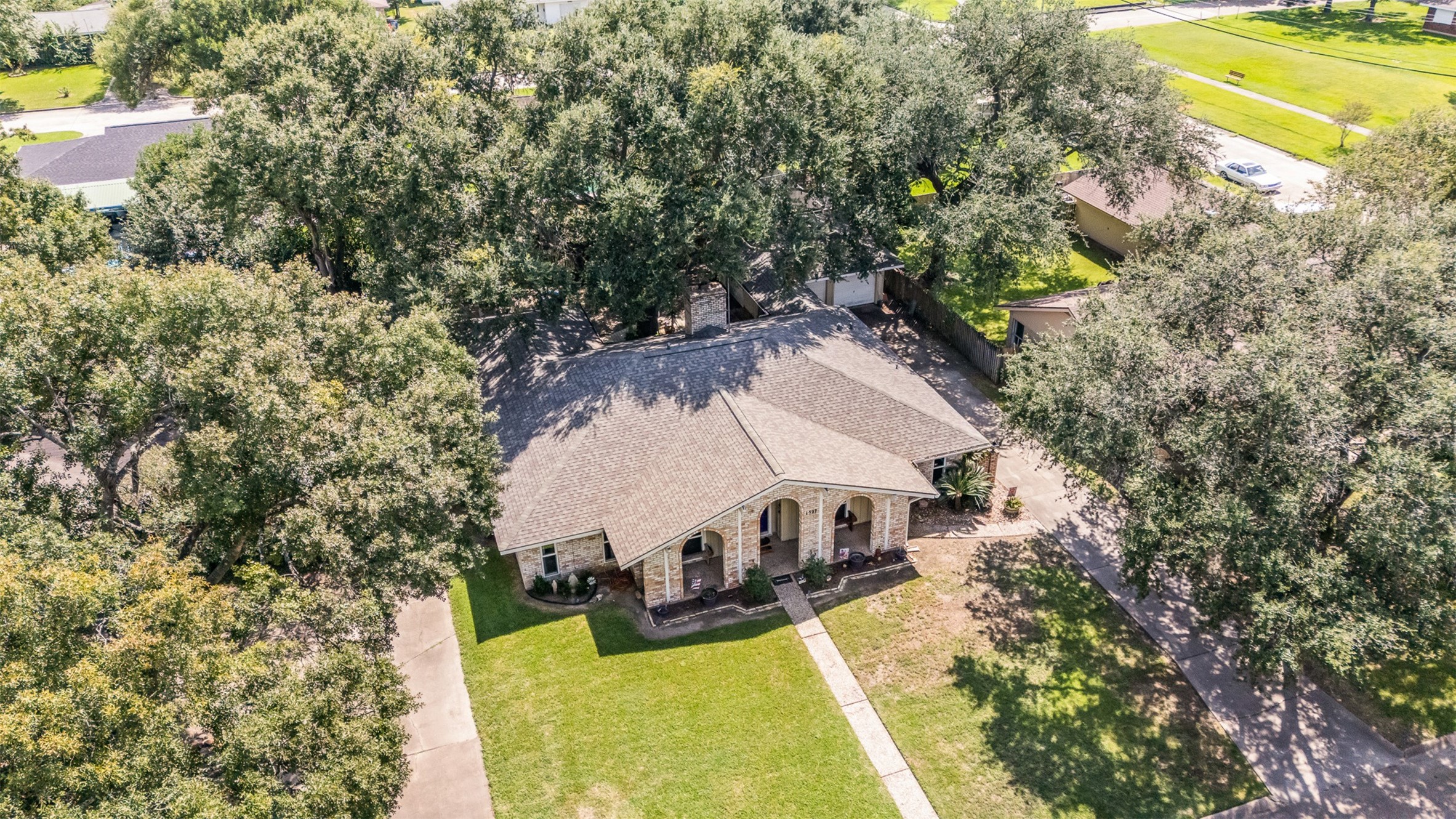1527 17th Avenue N Property Photo 30