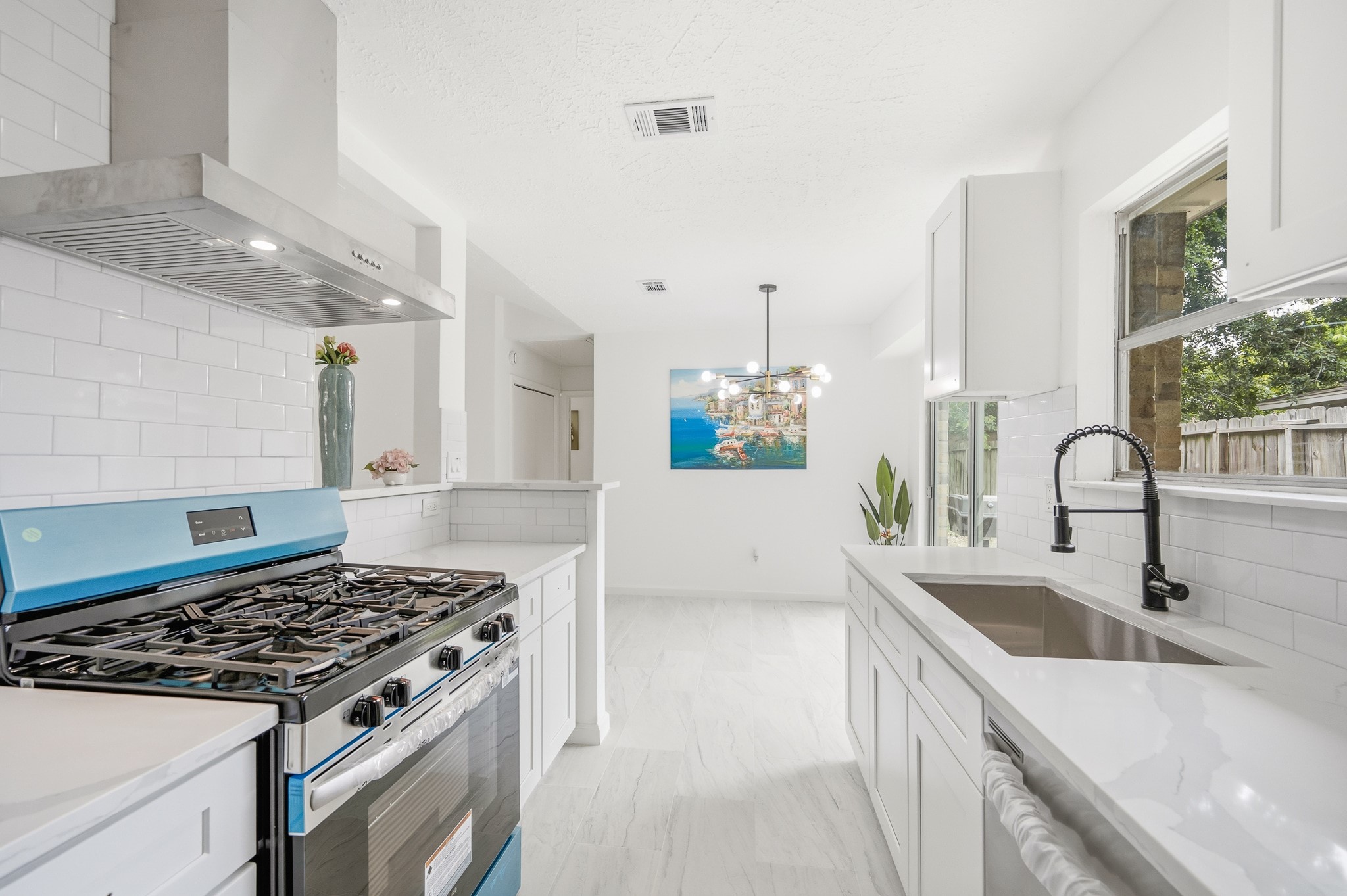 7310 Londres Drive Property Photo 12