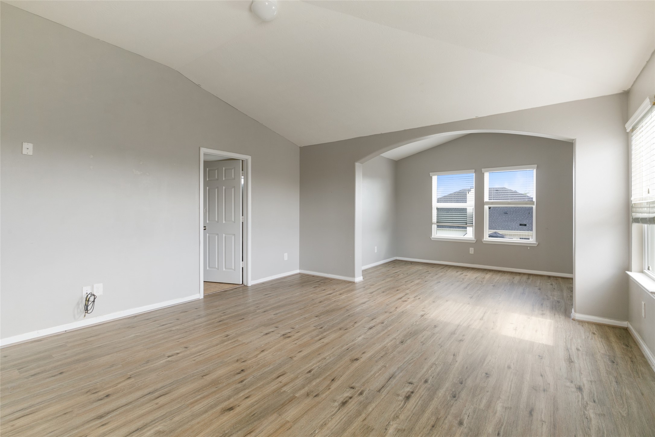 20323 Mathis Landing Drive Property Photo 12