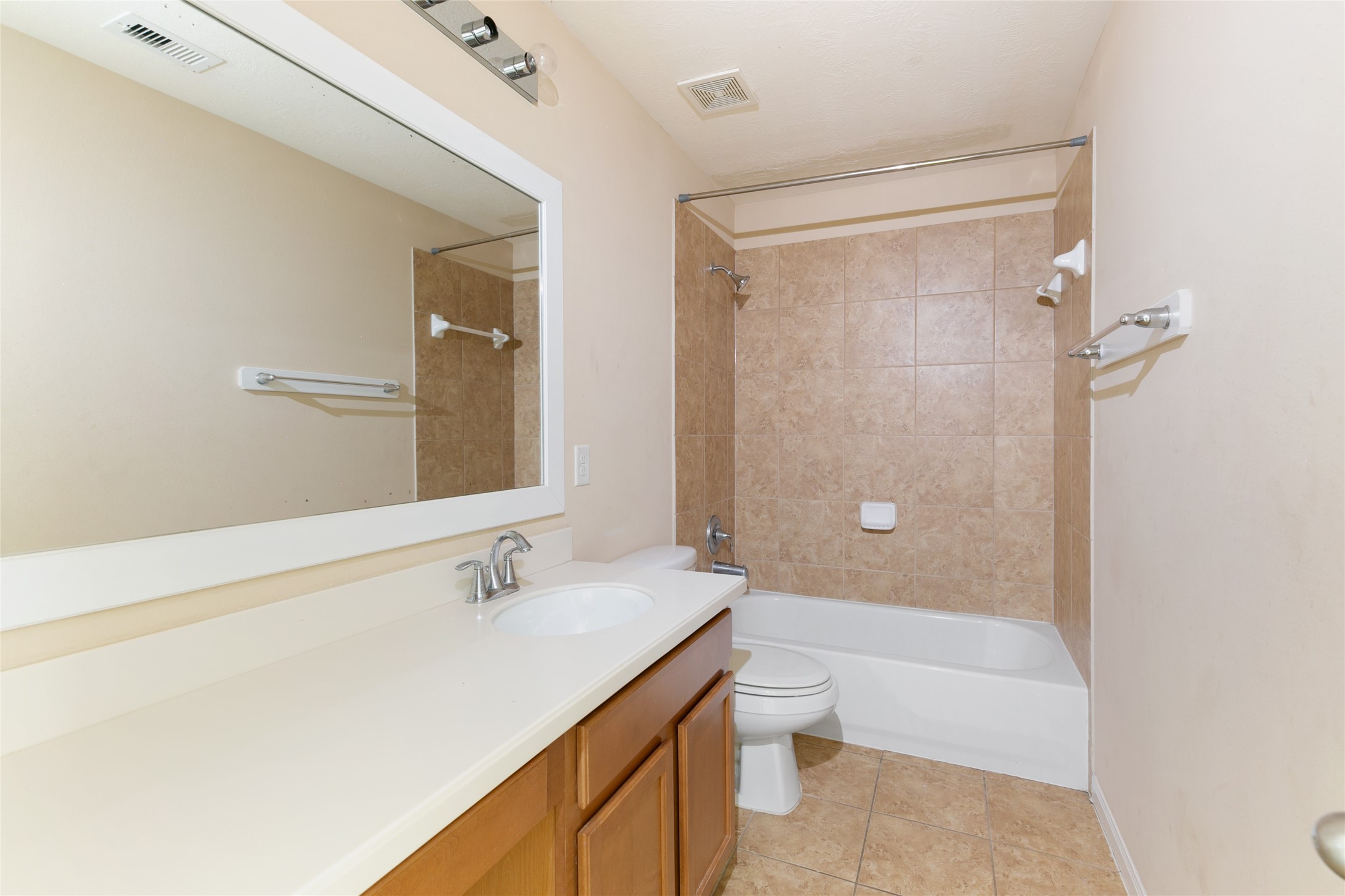 20323 Mathis Landing Drive Property Photo 16