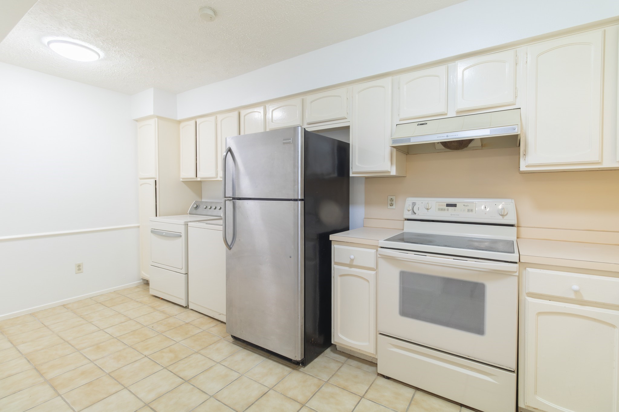429 N Post Oak Lane 429 Property Photo 5